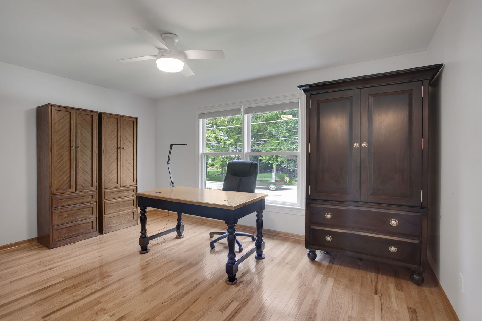 Geneva, Illinois, 60134, United States, 4 Bedrooms Bedrooms, ,3 BathroomsBathrooms,Residential,For Sale,1932749