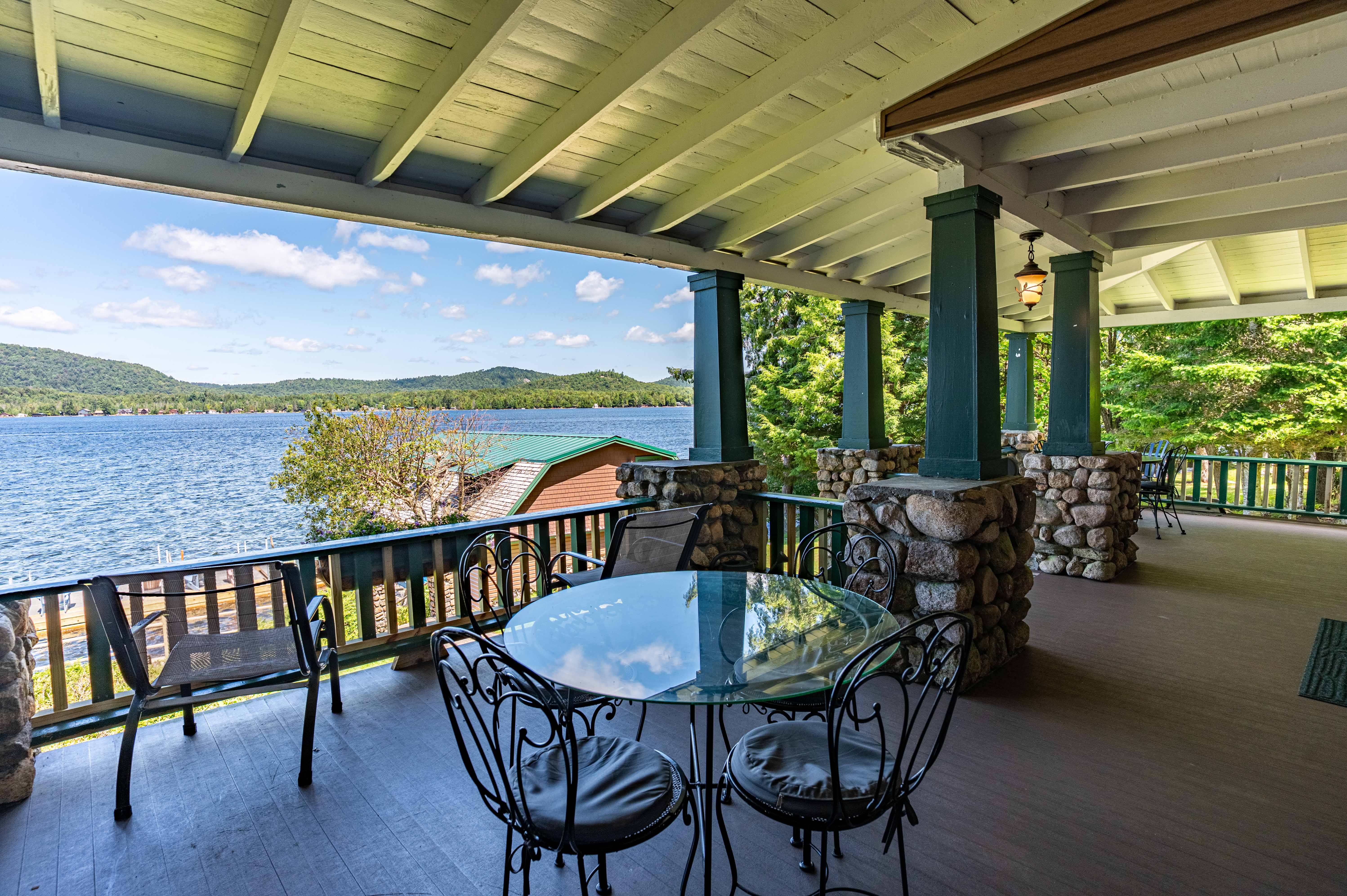  Historic Ramblers Lodge on Fourth Lake - 物件實景