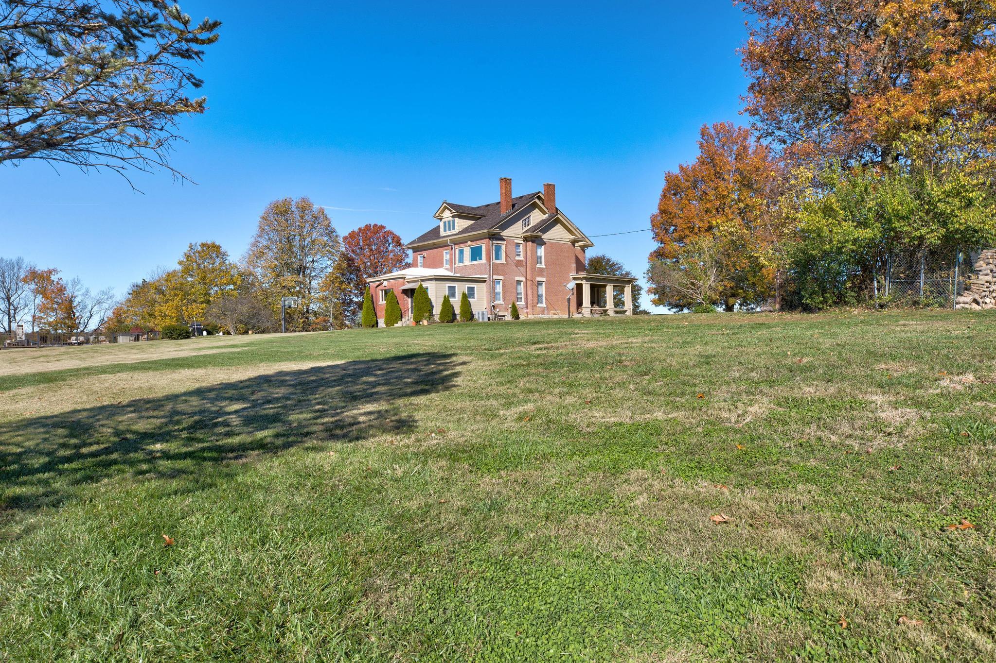 Winchester, Kentucky, 40391, United States, 3 Bedrooms Bedrooms, ,3 BathroomsBathrooms,Residential,For Sale,1992796