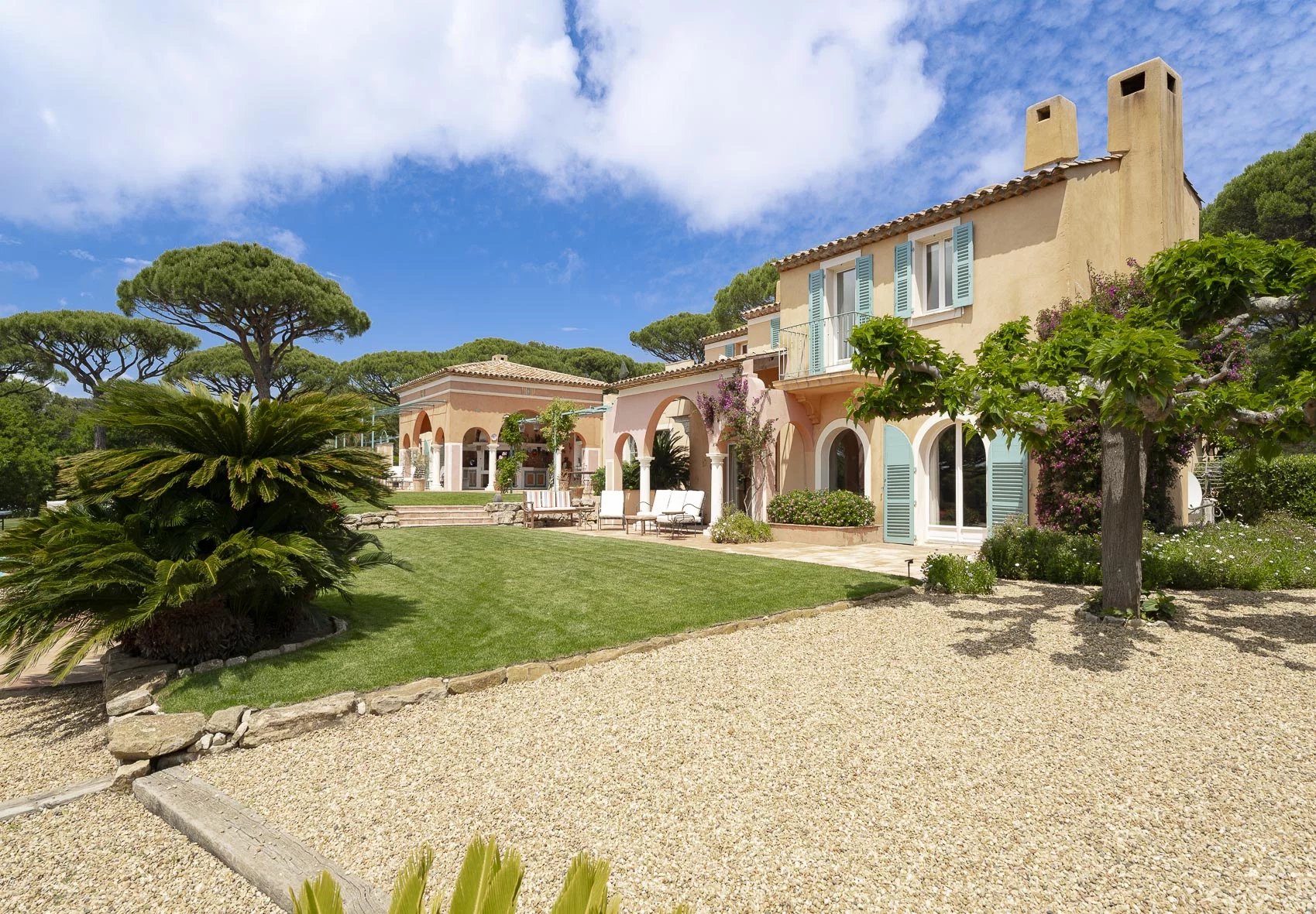 Saint-Tropez, Provence-Alpes-Côte d’Azur, 83990, FR, 6 Bedrooms Bedrooms, ,10 BathroomsBathrooms,Residential,For Sale,1656229