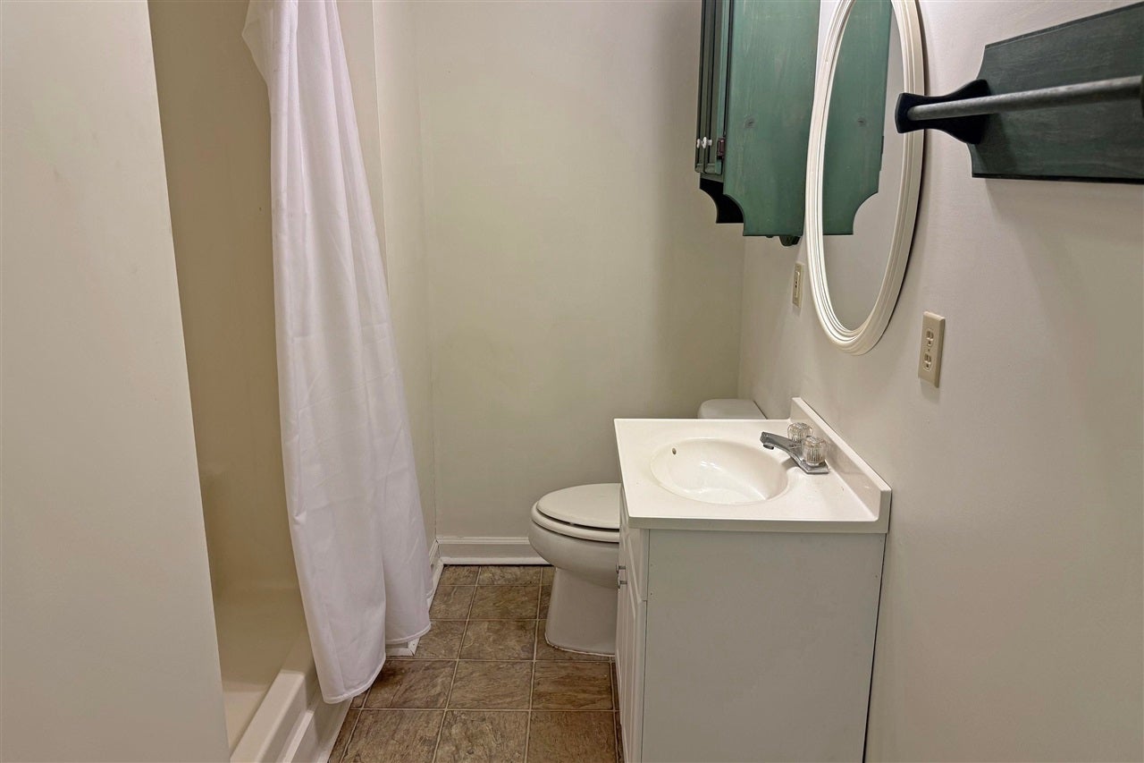 Scottsville, Kentucky, 42164, United States, 4 Bedrooms Bedrooms, ,3 BathroomsBathrooms,Residential,For Sale,1995978