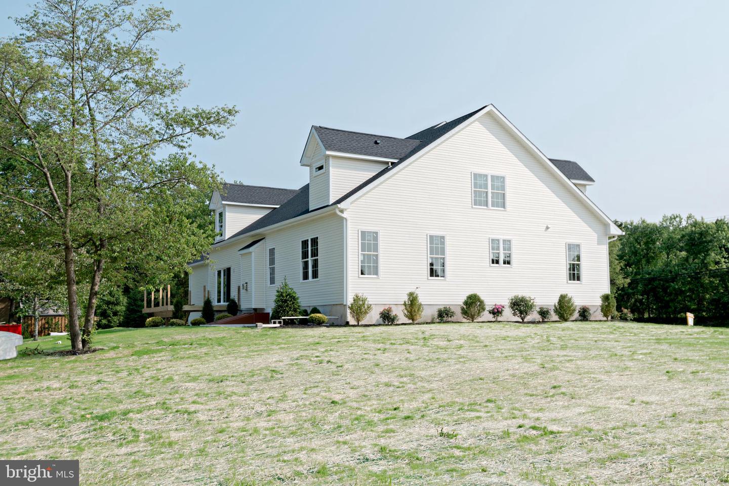 ATCO, New Jersey, 08004, United States, 4 Bedrooms Bedrooms, ,5 BathroomsBathrooms,Residential,For Sale,1981794