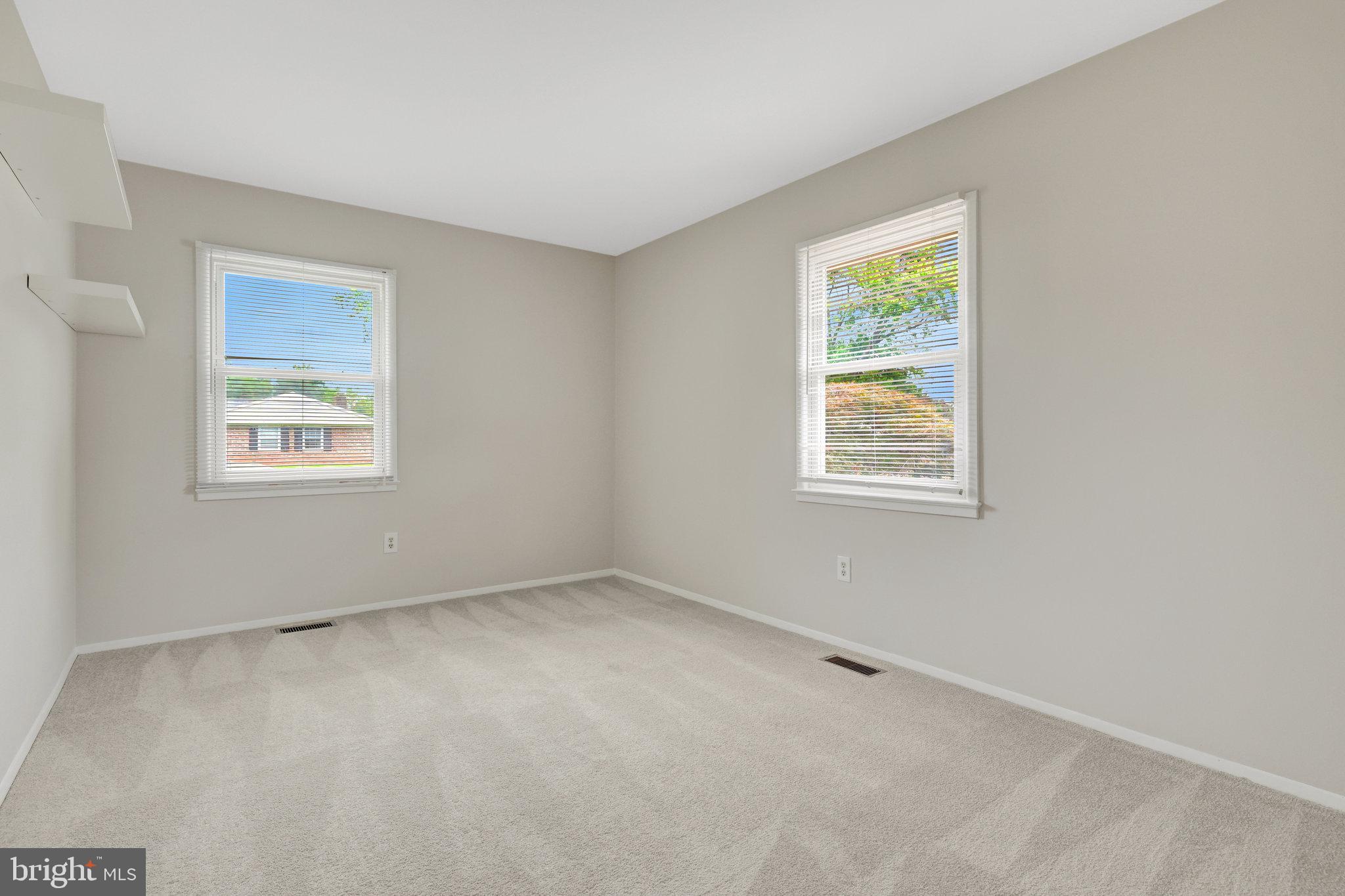 Fairfax, Virginia, 22033, United States, 4 Bedrooms Bedrooms, ,2 BathroomsBathrooms,Residential,For Sale,1927804