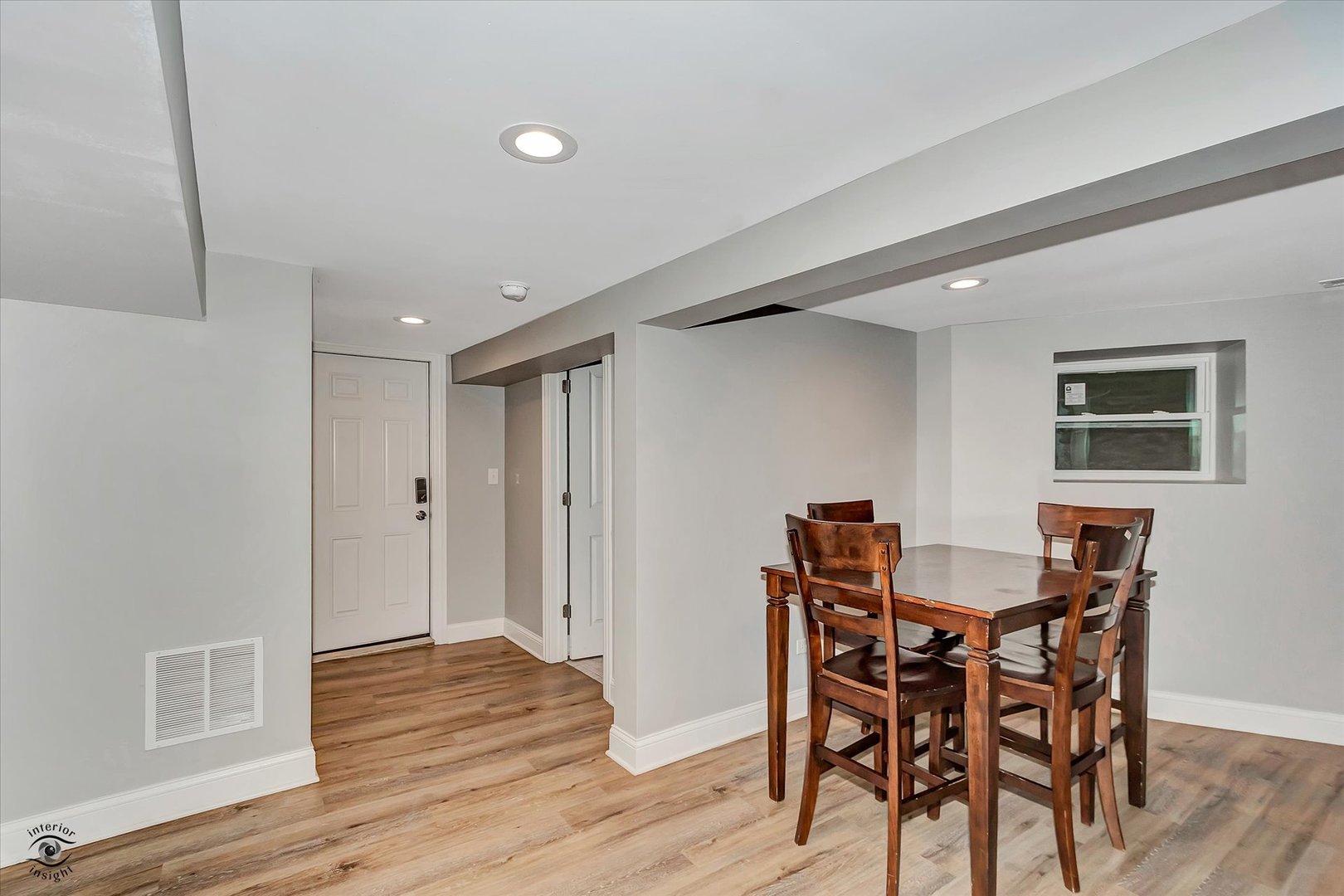 Chicago, Illinois, 60637, United States, 7 Bedrooms Bedrooms, ,3 BathroomsBathrooms,Residential,For Sale,1915108