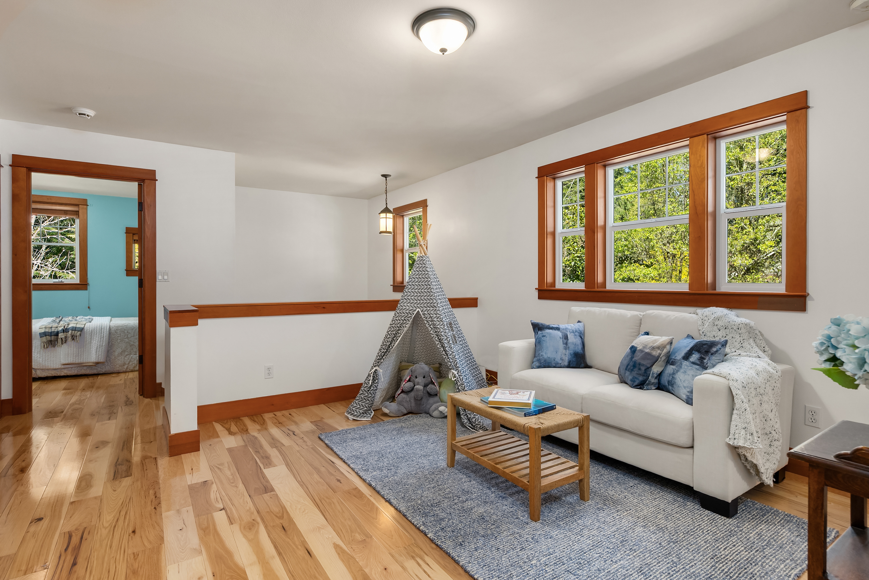  14340 Shasta Lane NE, Bainbridge Island, WA, 98110 - 物件實景