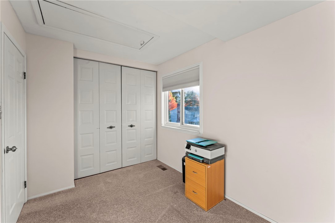 Pittsburgh, Pennsylvania, 15241, United States, 4 Bedrooms Bedrooms, ,4 BathroomsBathrooms,Residential,For Sale,2001215