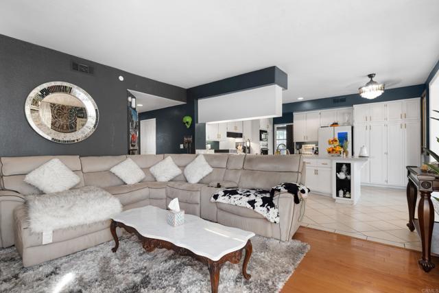 Menifee, California, 92584, United States, 5 Bedrooms Bedrooms, ,3 BathroomsBathrooms,Residential,For Sale,1914358