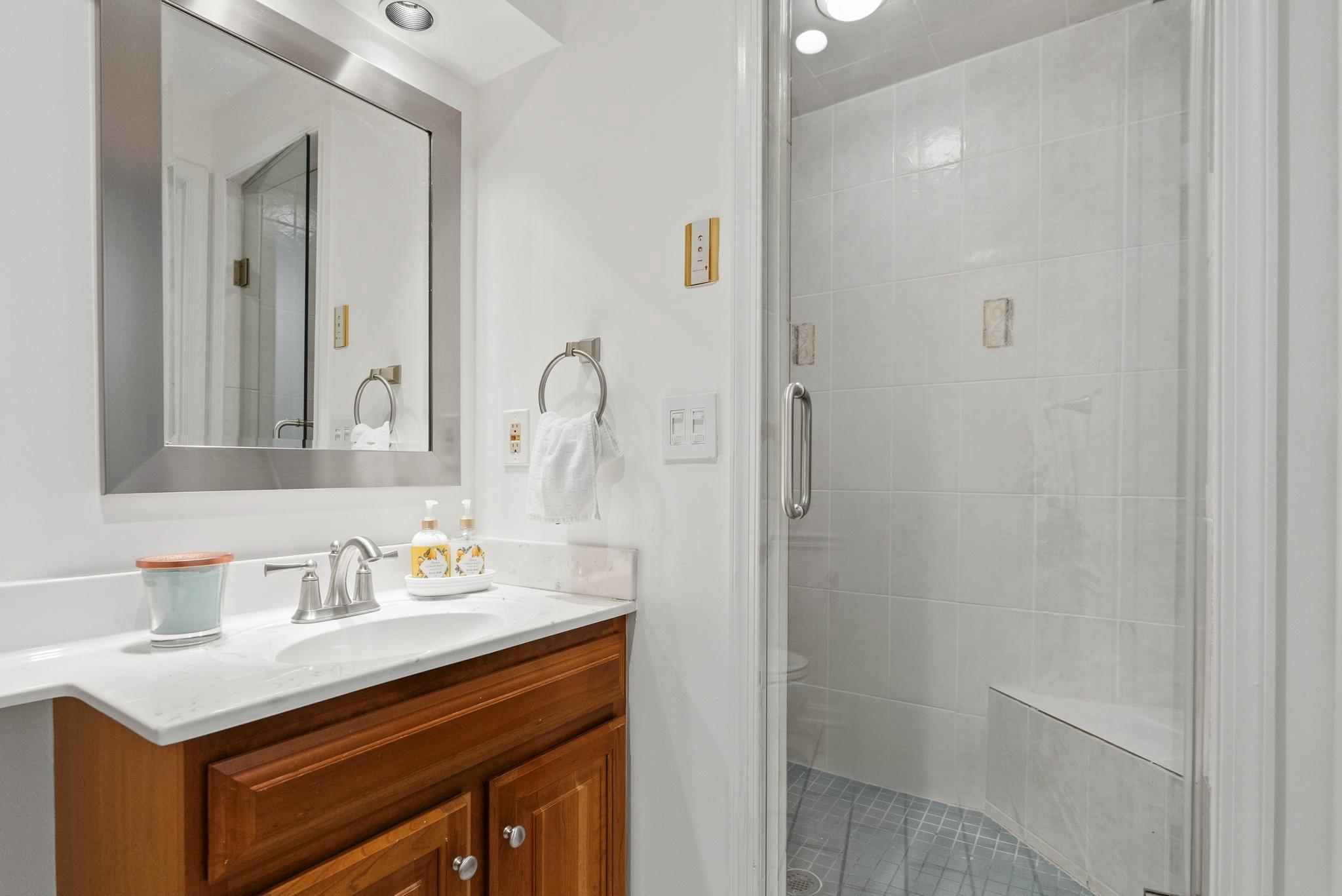  7905 Belleflower Drive, Springfield, VA, 22152 - 物件實景
