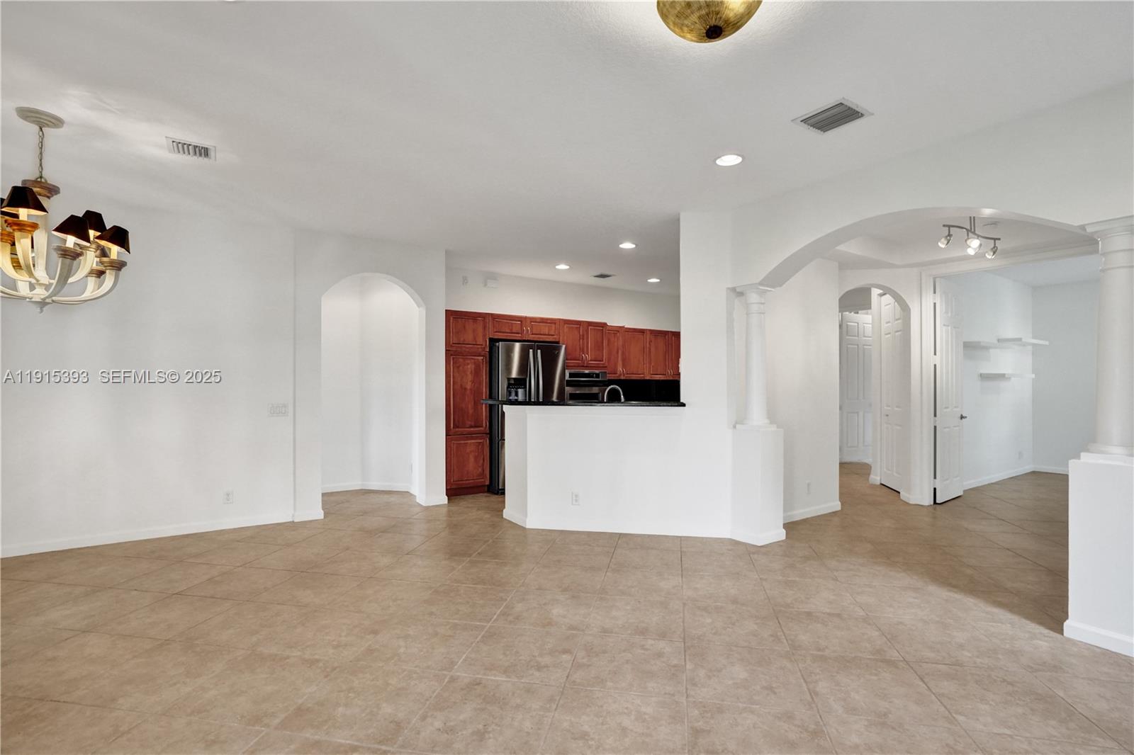 Weston, Florida, 33332, United States, 3 Bedrooms Bedrooms, ,2 BathroomsBathrooms,Residential,For Sale,1998449