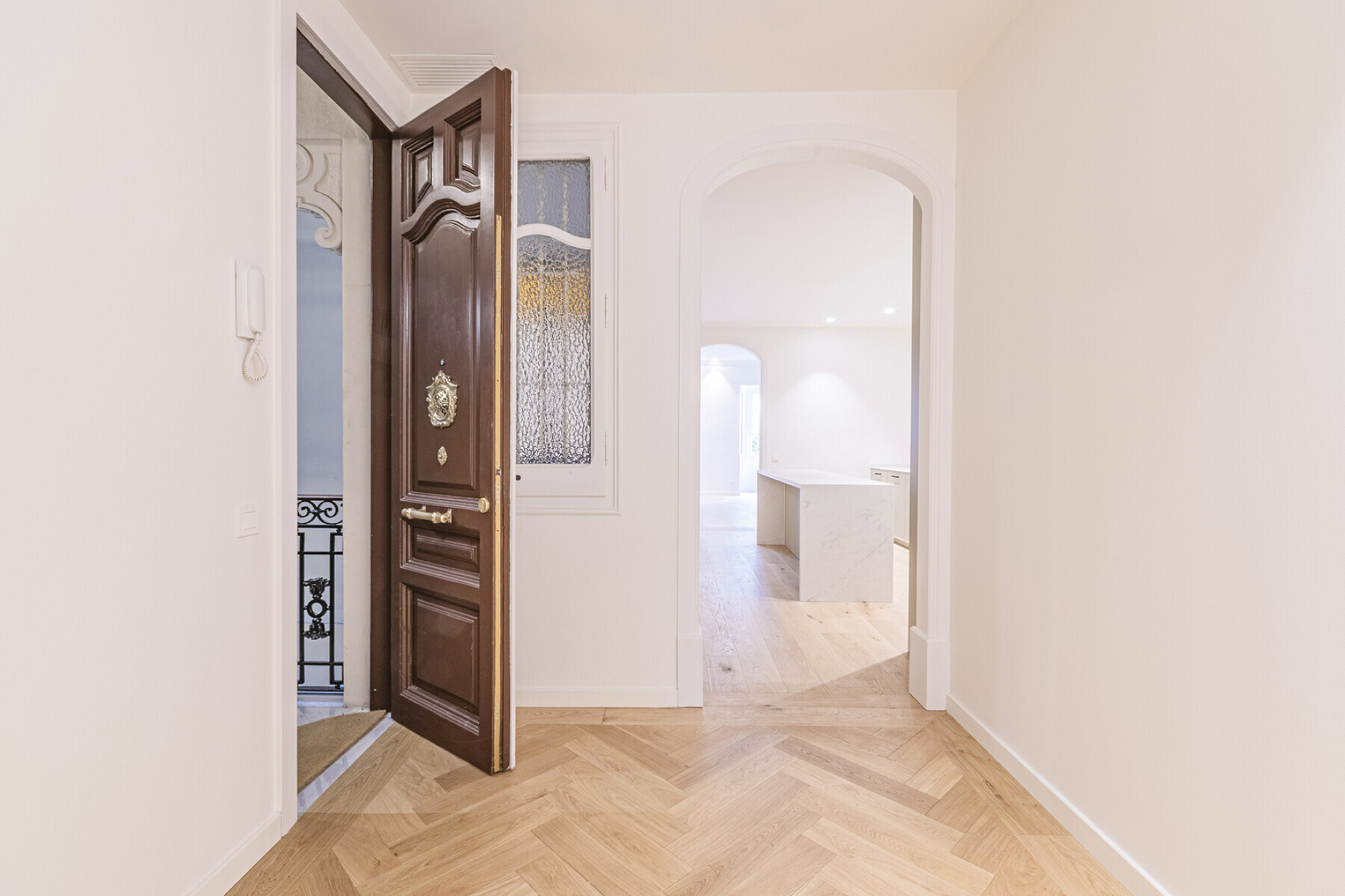  Elegant refurbished 5 bedroom apartment with terrace in Galvany - 物件實景