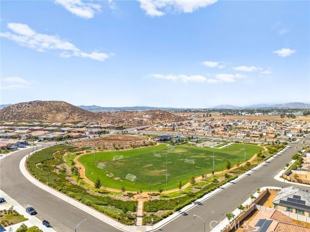 Menifee, California, 92585, United States, 4 Bedrooms Bedrooms, ,2 BathroomsBathrooms,Residential,For Sale,1932799