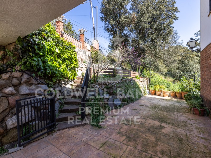 Sant Cugat del Vallès, Catalonia, ES, 5 Bedrooms Bedrooms, ,2 BathroomsBathrooms,Residential,For Sale,1759701