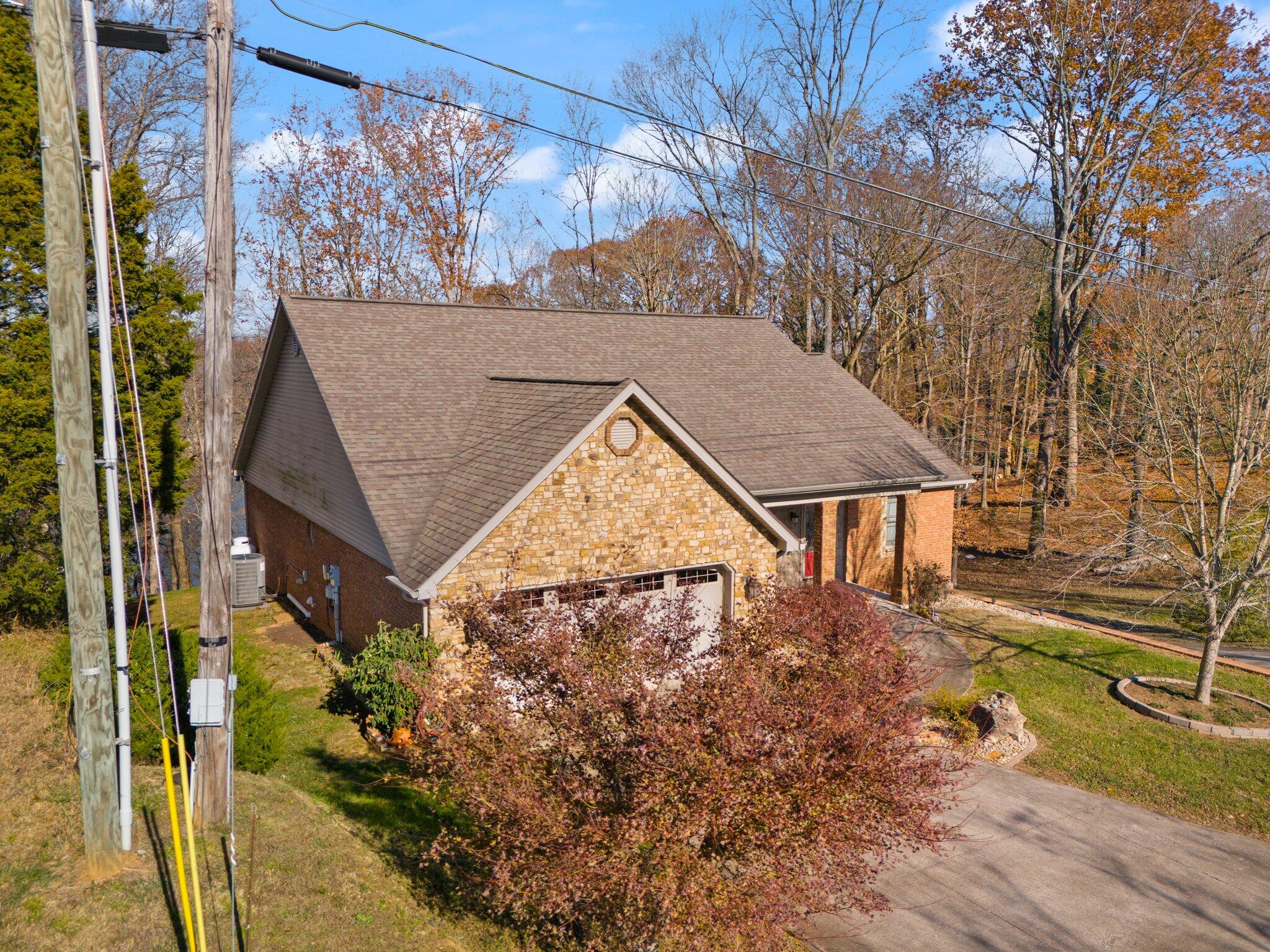 Monticello, Kentucky, 42633, United States, 4 Bedrooms Bedrooms, ,3 BathroomsBathrooms,Residential,For Sale,1691685