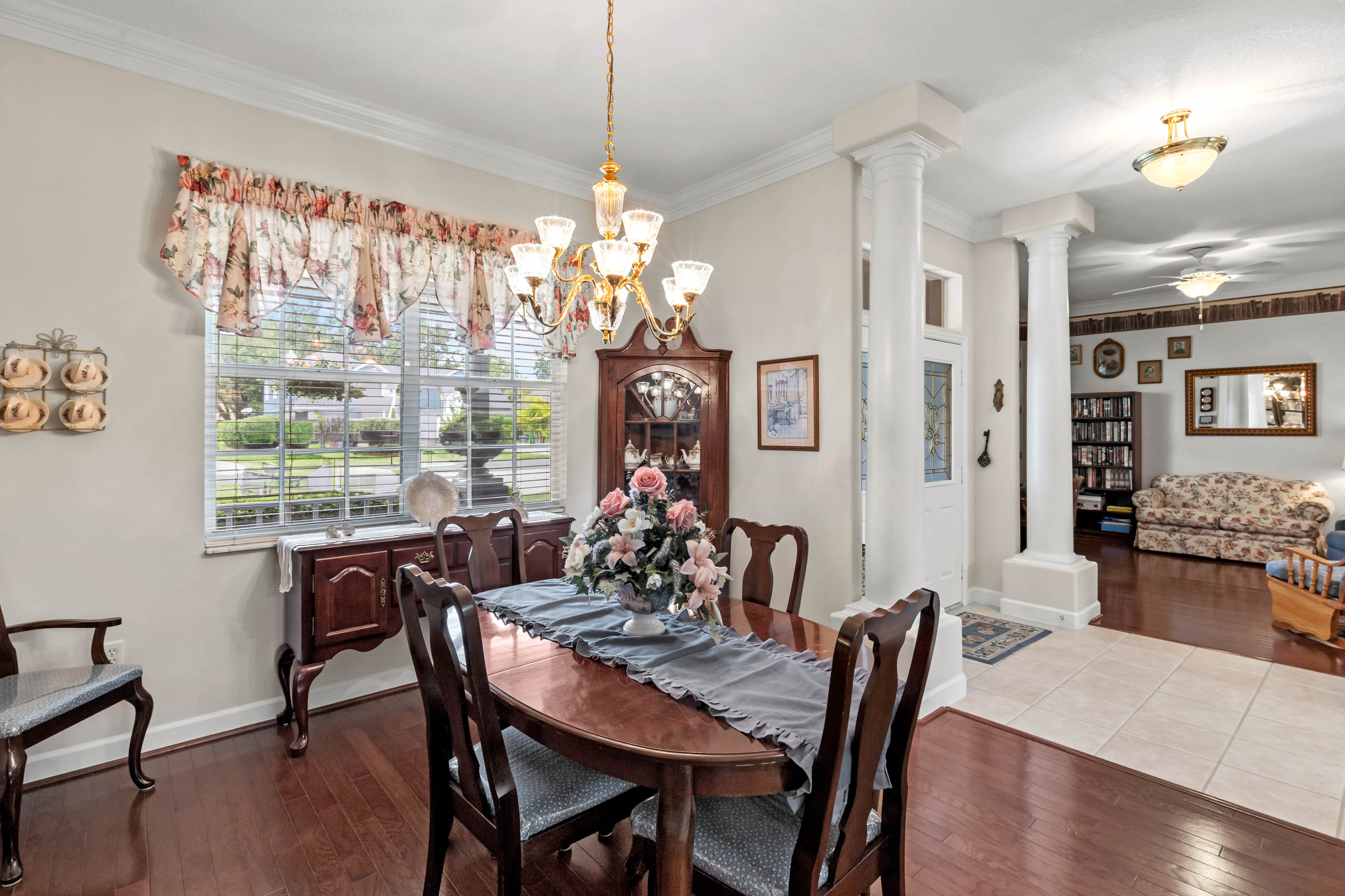 Eustis, Florida, 32736, United States, 3 Bedrooms Bedrooms, ,4 BathroomsBathrooms,Residential,For Sale,2013226