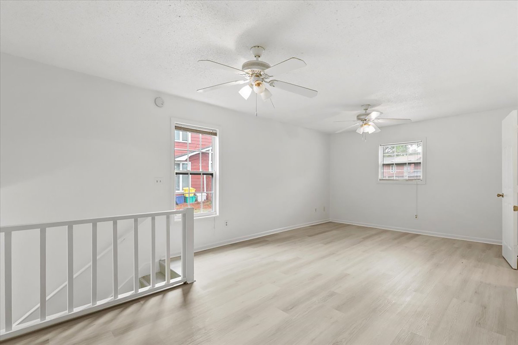  A Perfect Opportunity to Enjoy Low-Maintenance Living at Wynndowne Townhomes - 物件實景