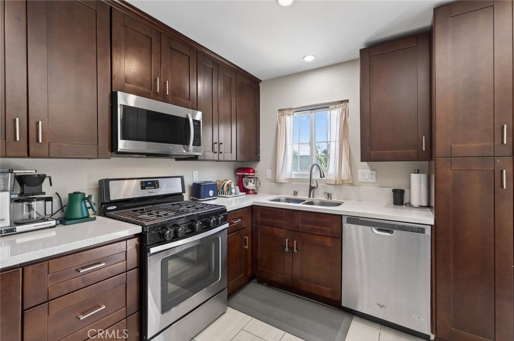 Pomona, California, 91768, United States, 3 Bedrooms Bedrooms, ,2 BathroomsBathrooms,Residential,For Sale,2023103