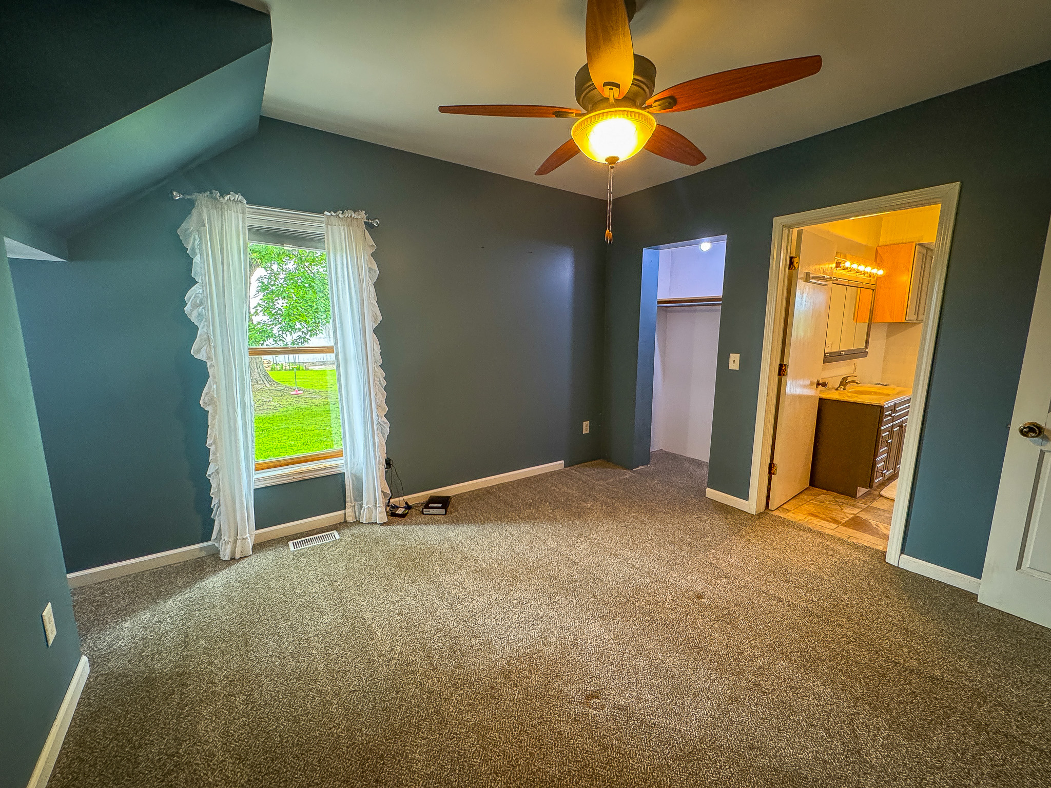 Walkerville, Michigan, 49459, United States, 5 Bedrooms Bedrooms, ,2 BathroomsBathrooms,Residential,For Sale,1942688