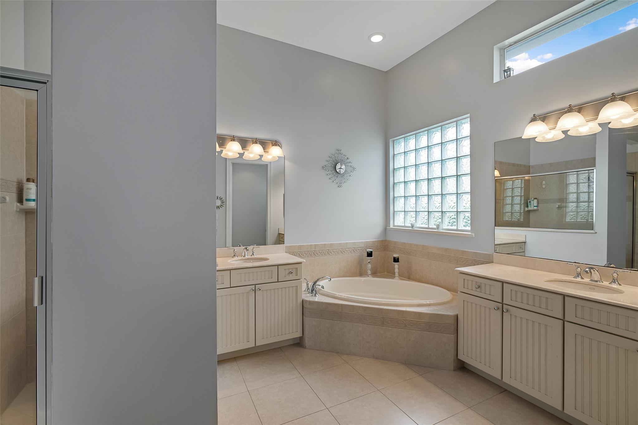 Vero Beach, Florida, 32966, United States, 4 Bedrooms Bedrooms, ,4 BathroomsBathrooms,Residential,For Sale,1766582