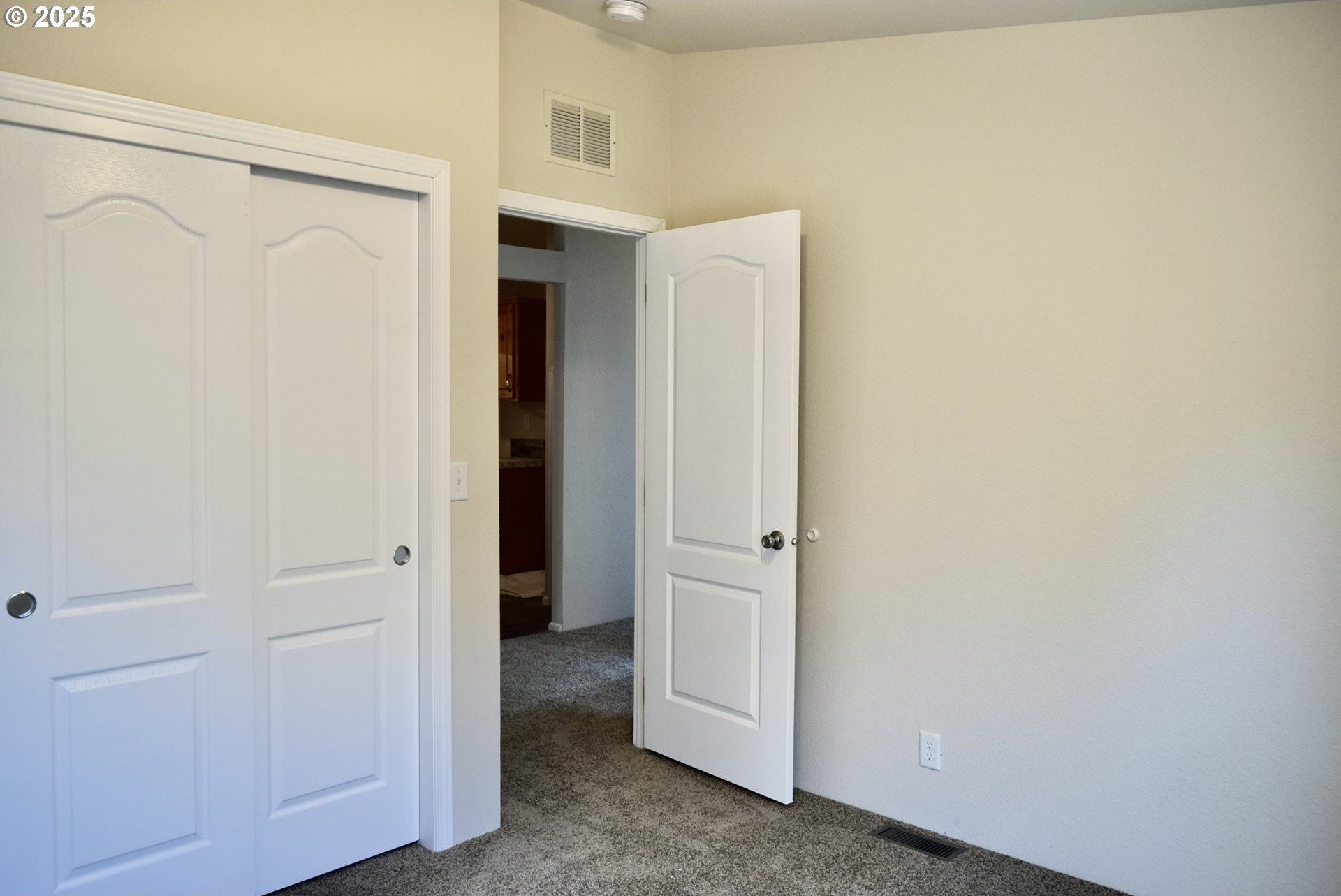 Gold Beach, Oregon, 97444, United States, 3 Bedrooms Bedrooms, ,2 BathroomsBathrooms,Residential,For Sale,1983630