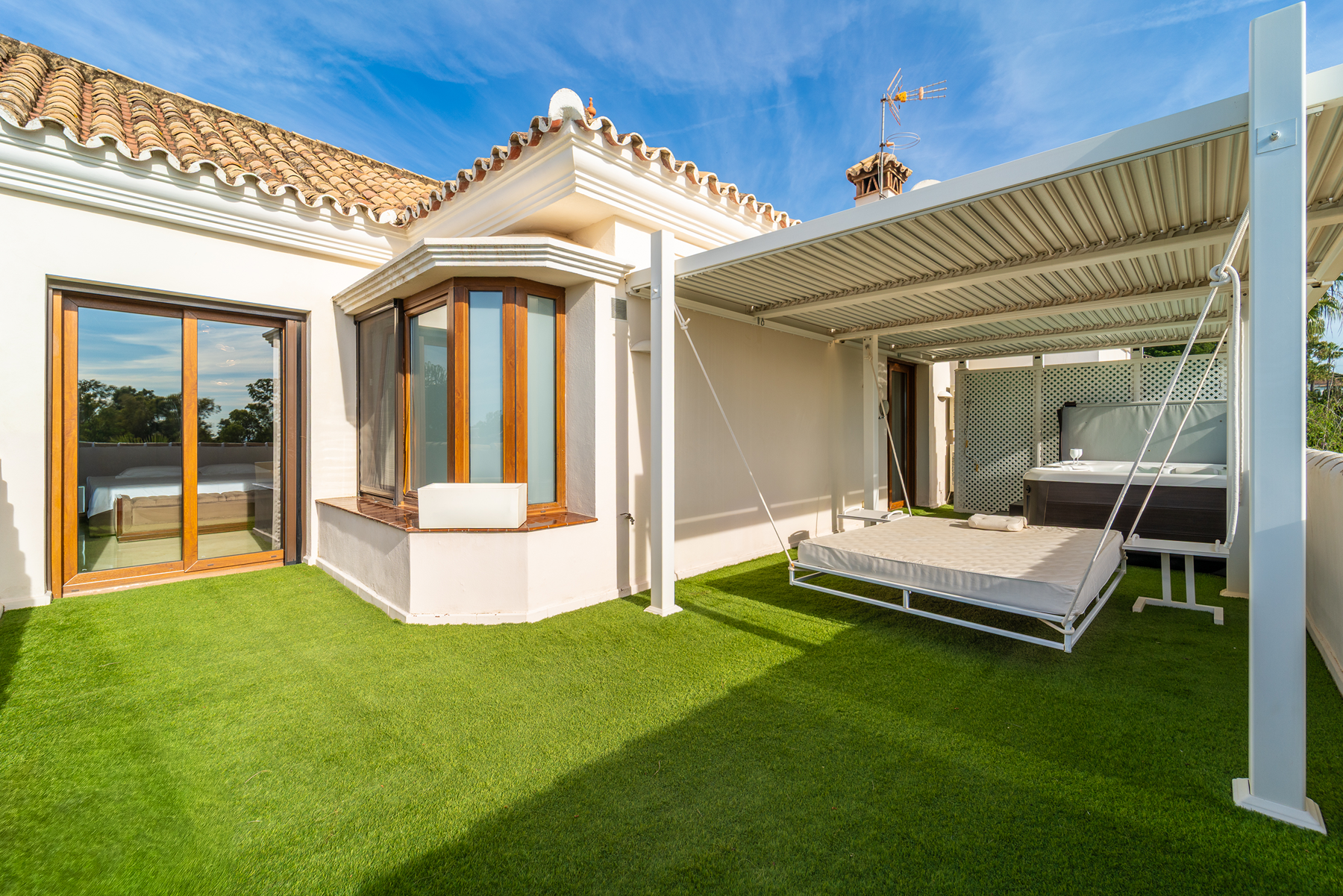  Villa with independent apartment in Nueva Milla de Oro, Estepona - 物件實景