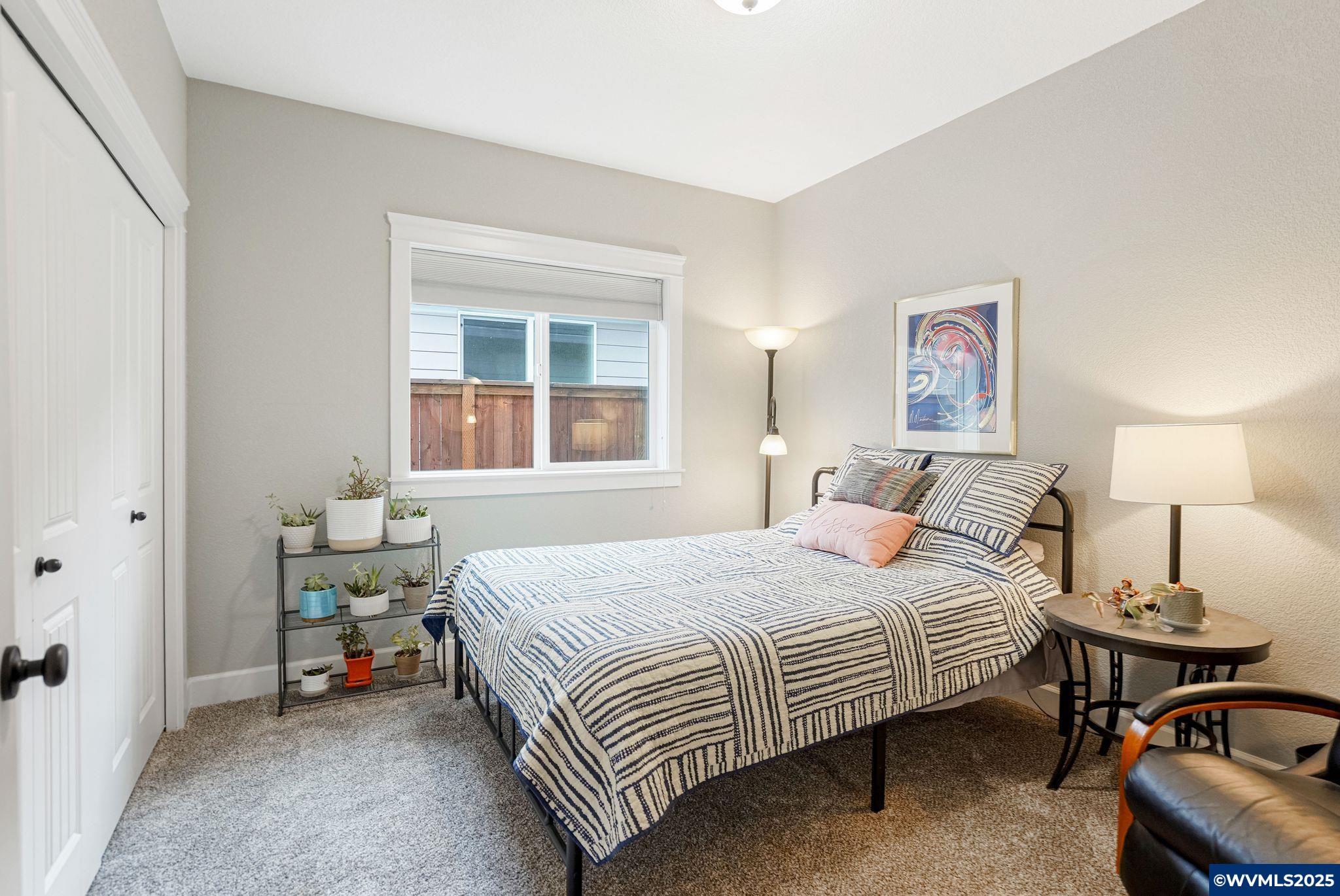 Dallas, Oregon, 97338, United States, 4 Bedrooms Bedrooms, ,2 BathroomsBathrooms,Residential,For Sale,1991904