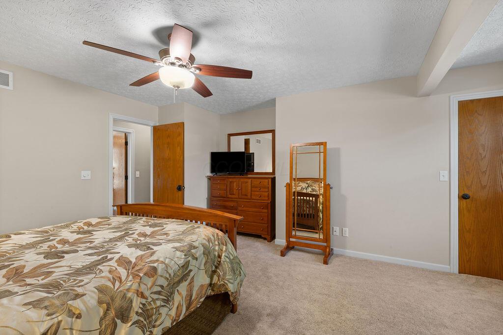 Dublin, Ohio, 43016, United States, 3 Bedrooms Bedrooms, ,3 BathroomsBathrooms,Residential,For Sale,1950814