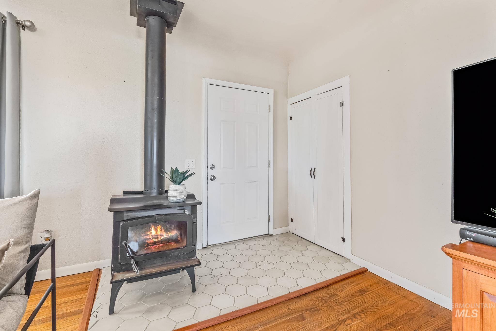 Homedale, Idaho, 83628, United States, 4 Bedrooms Bedrooms, ,2 BathroomsBathrooms,Residential,For Sale,1945003