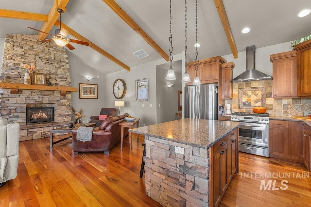 McCall, Idaho, 83638, United States, 4 Bedrooms Bedrooms, ,3 BathroomsBathrooms,Residential,For Sale,1803021