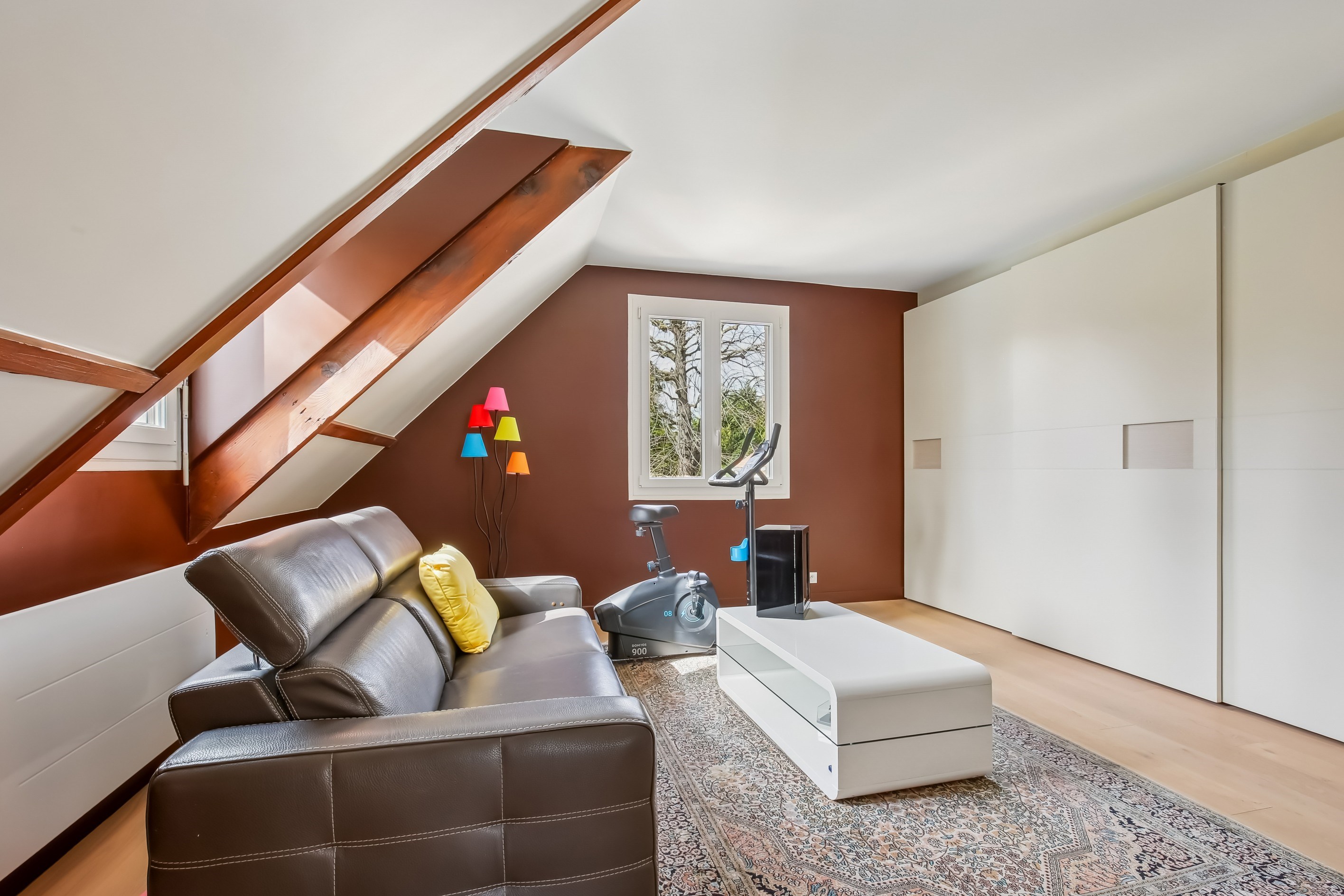  Sole Agent – Exceptional Family Home with Park and Swimming Pool Facing the Sei… - 物件實景