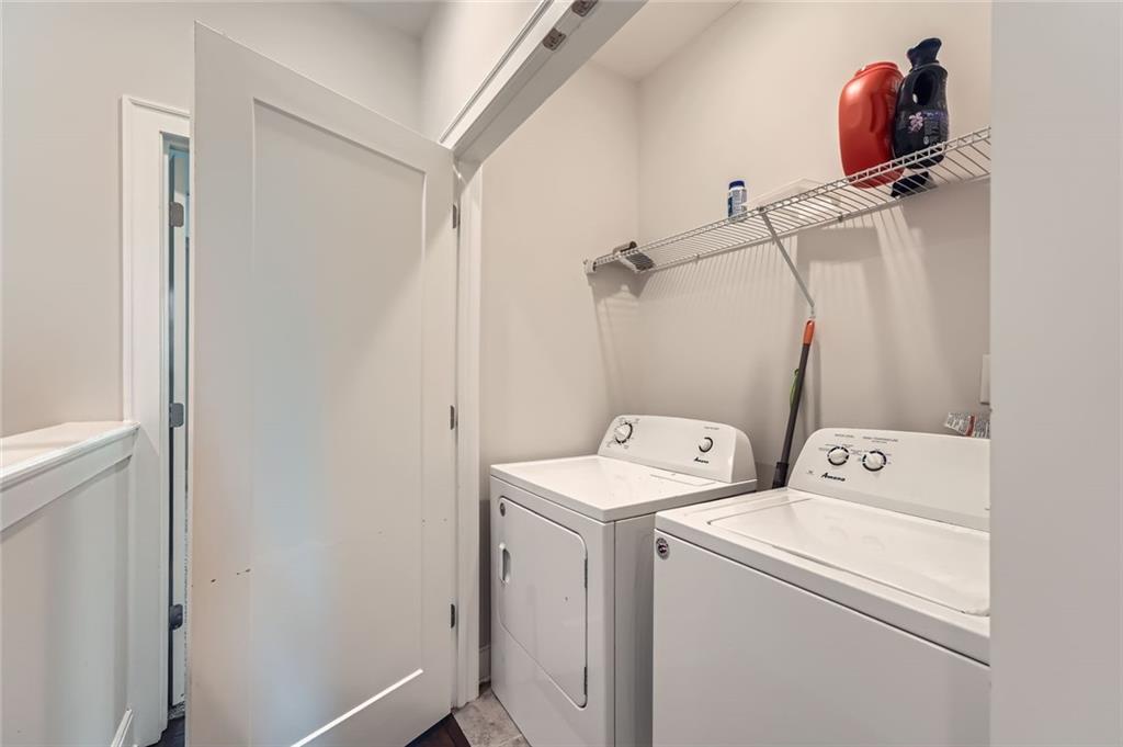 Decatur, Georgia, 30030, United States, 3 Bedrooms Bedrooms, ,5 BathroomsBathrooms,Residential,For Sale,1942093
