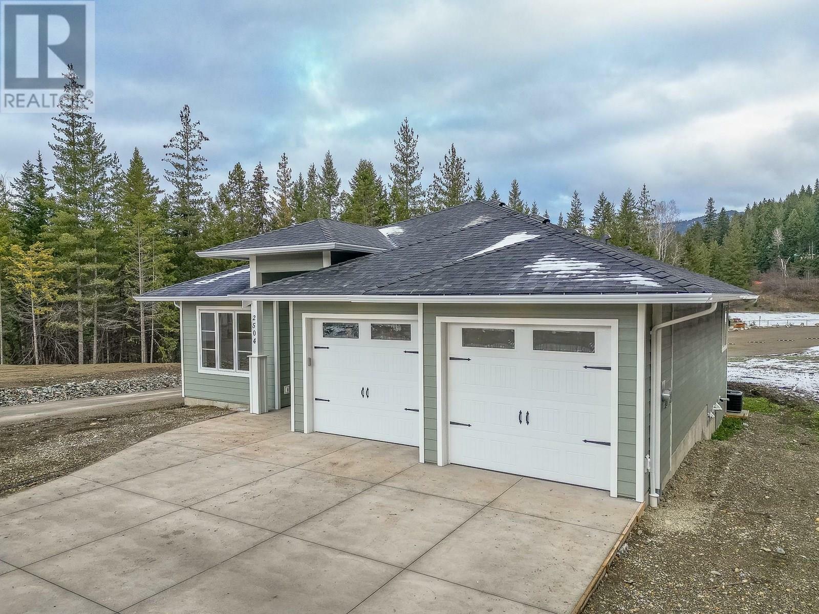 BLIND BAY, British Columbia, V0E 1H0, CA, 3 Bedrooms Bedrooms, ,2 BathroomsBathrooms,Residential,For Sale,1836853