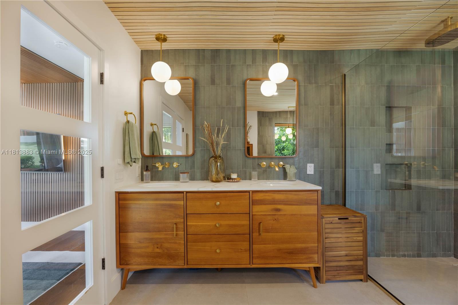 Miami, Florida, 33176, United States, 4 Bedrooms Bedrooms, ,3 BathroomsBathrooms,Residential,For Sale,1849943