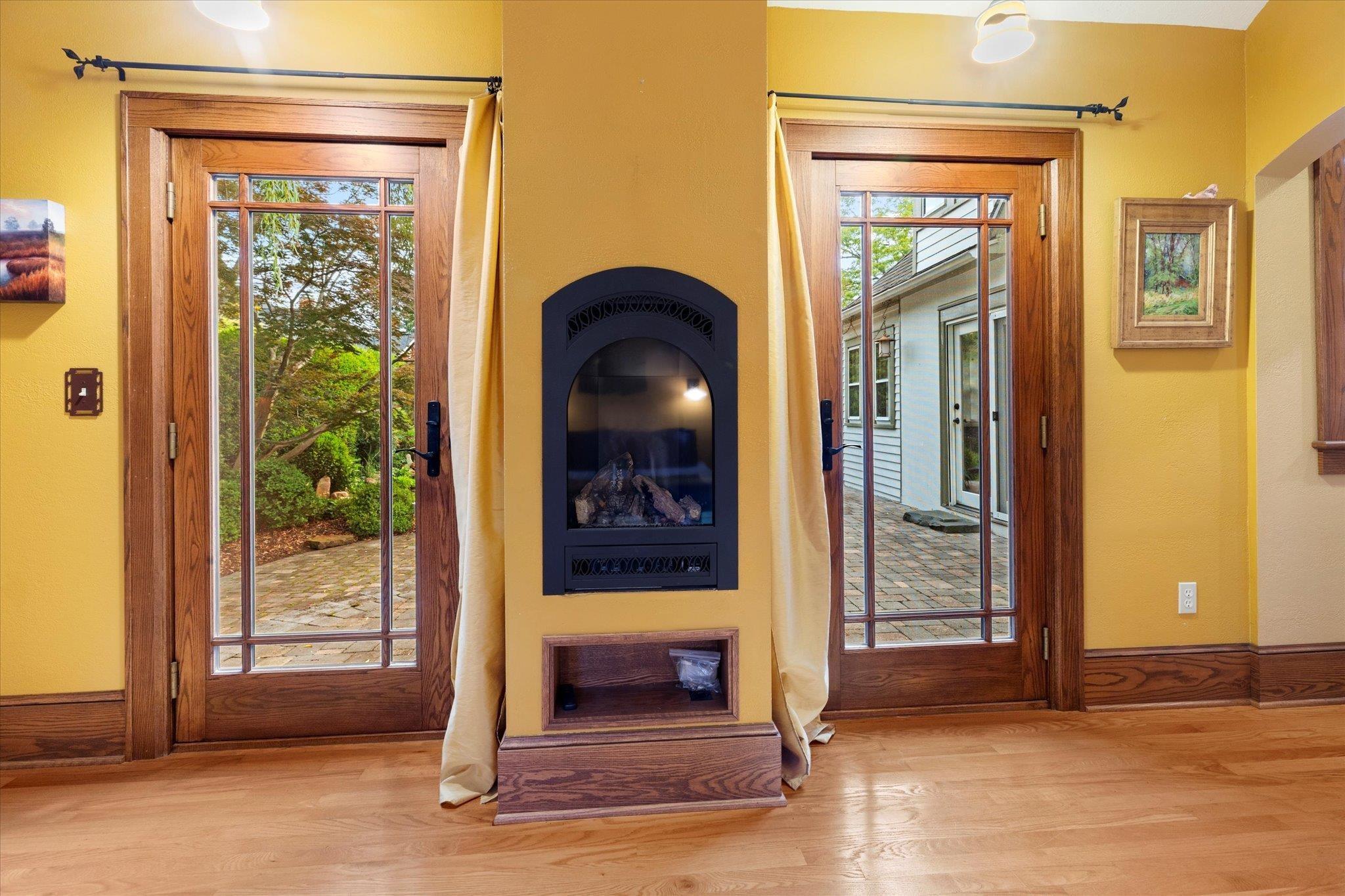 Blacksburg, Virginia, 24060, United States, 3 Bedrooms Bedrooms, ,3 BathroomsBathrooms,Residential,For Sale,1986553