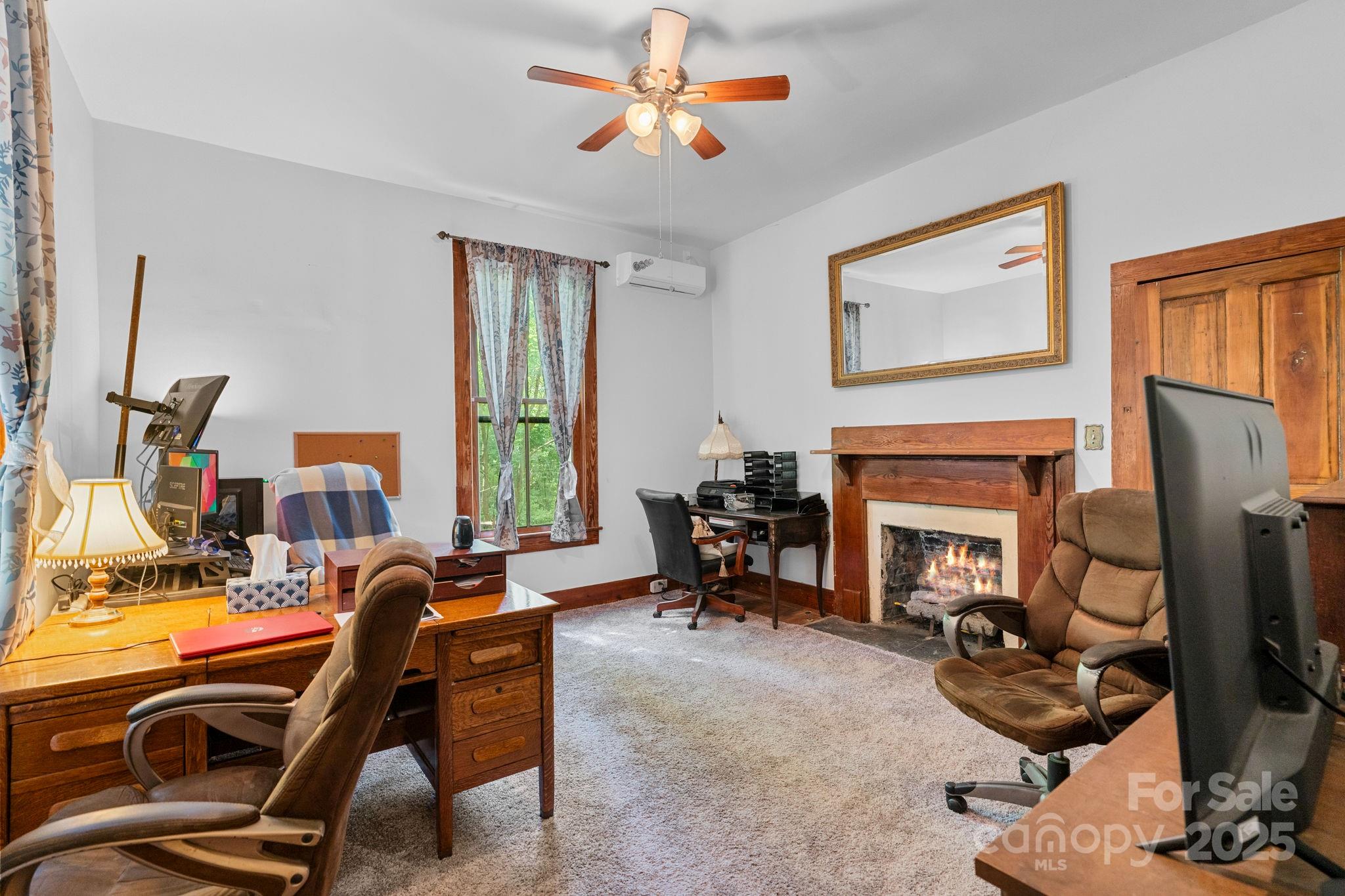 Hendersonville, North Carolina, 28739, United States, 6 Bedrooms Bedrooms, ,5 BathroomsBathrooms,Residential,For Sale,1825253