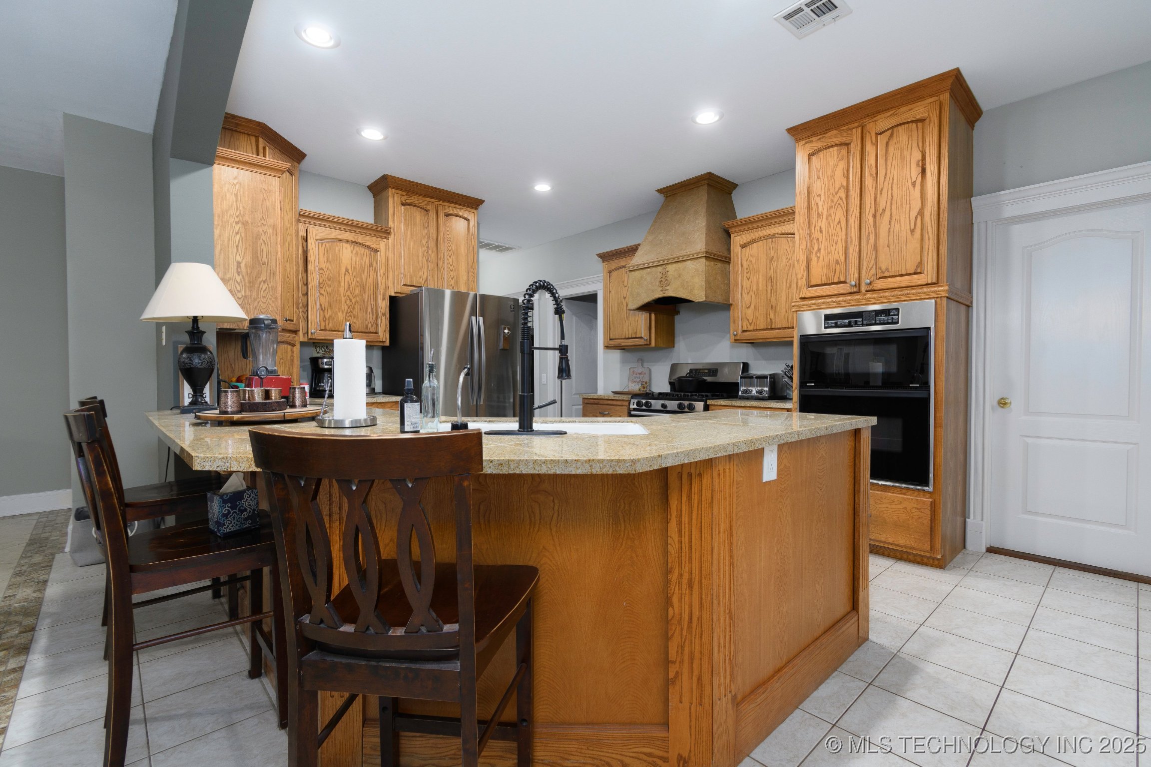 Spavinaw, Oklahoma, 74366, United States, 3 Bedrooms Bedrooms, ,2 BathroomsBathrooms,Residential,For Sale,1903763