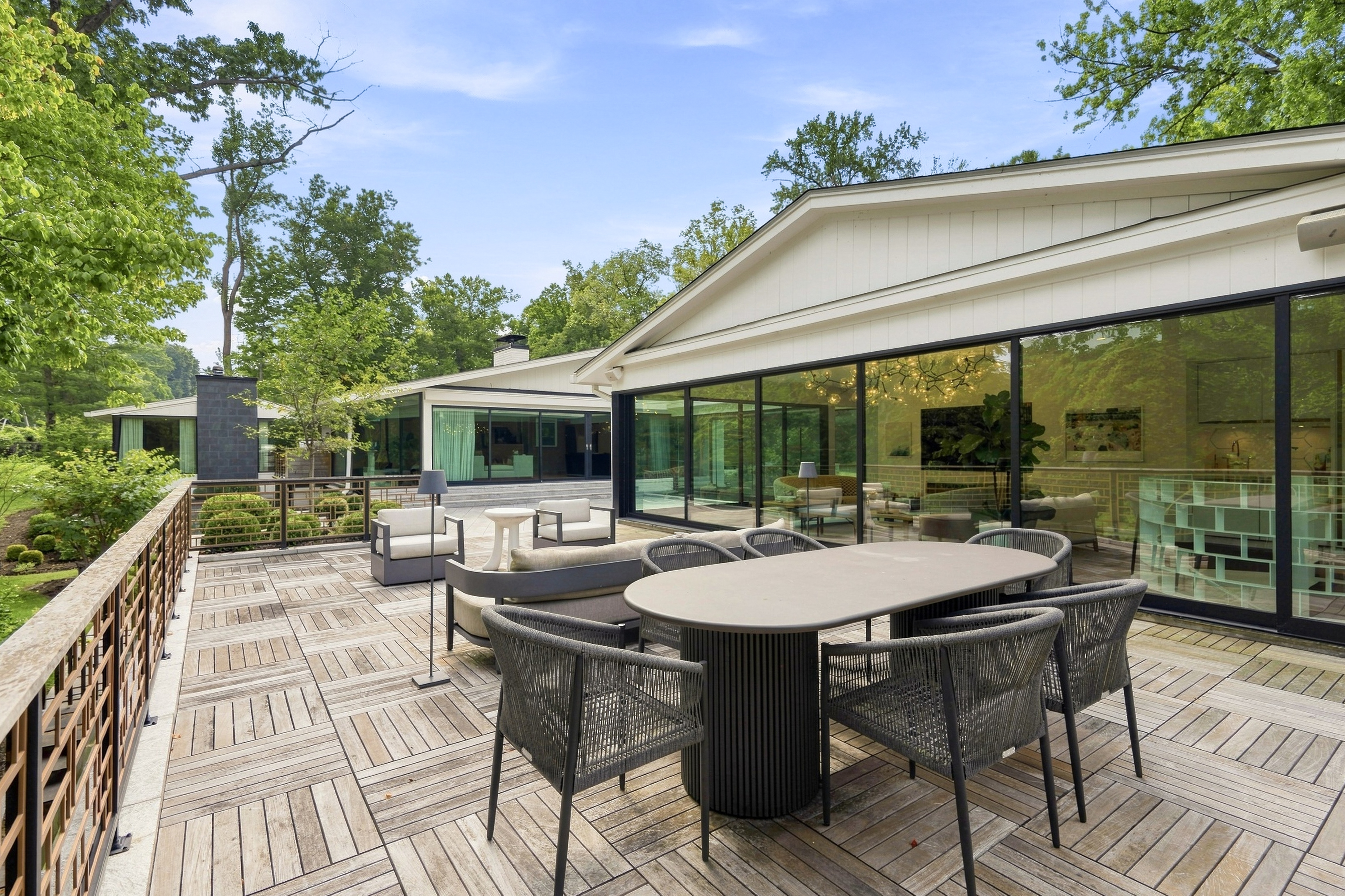  62 Indian Hills Trail, Louisville, KY 40207 - 物件實景
