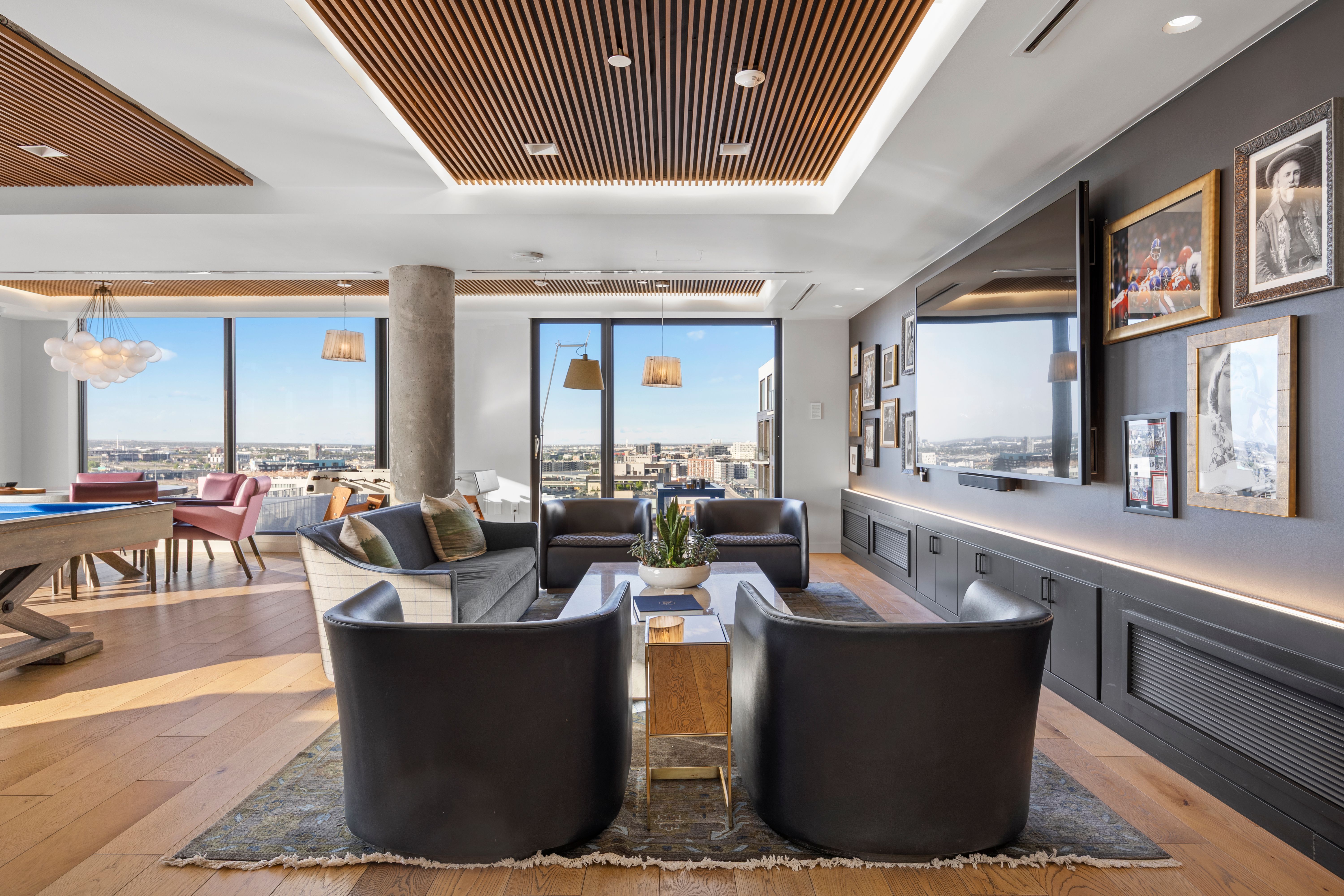  Terrace Views & Full-Service Downtown Living at The Coloradan - 物件實景