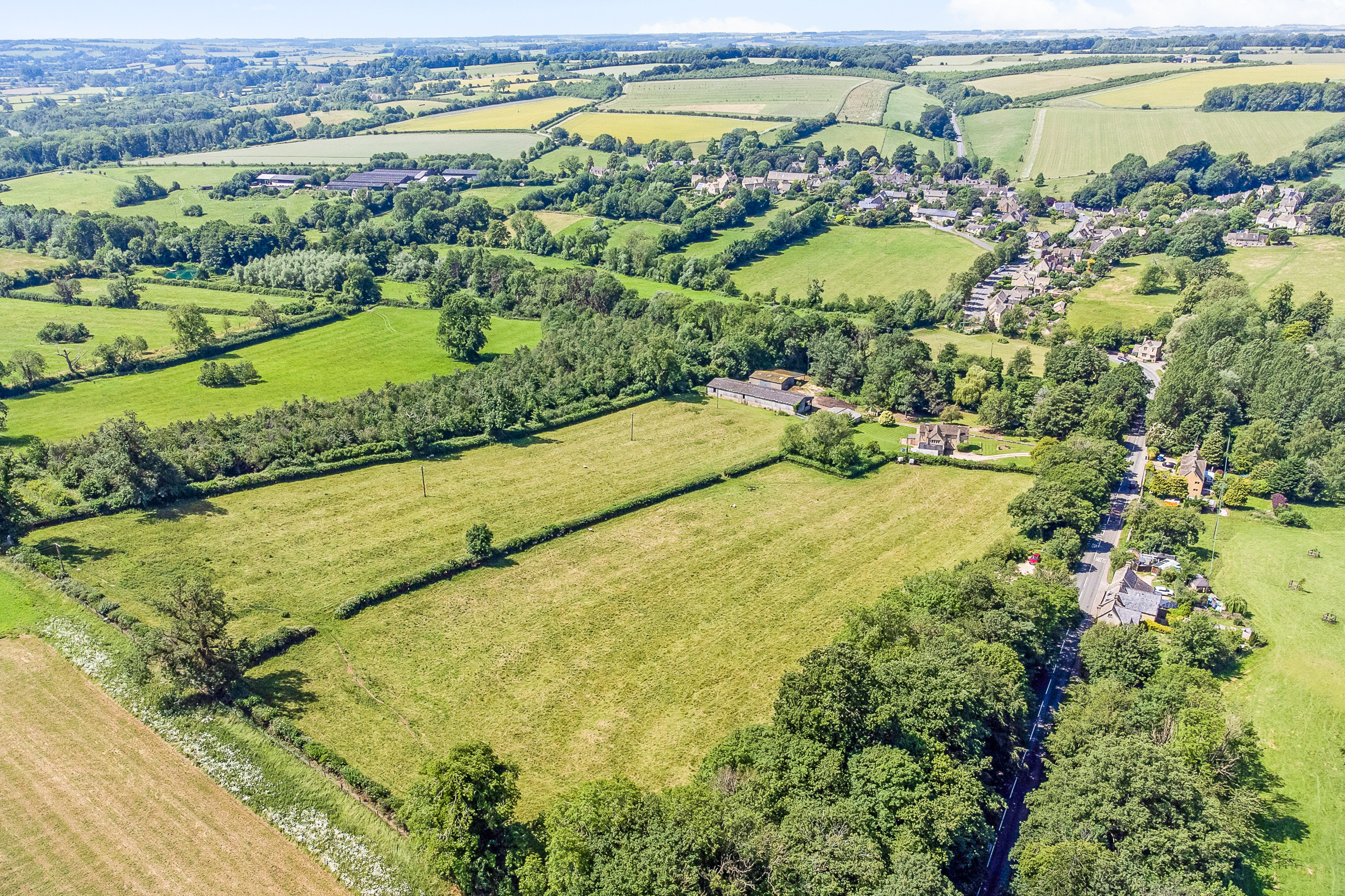 An exceptional Cotswold country property with planning consent for three barn co - 物件實景
