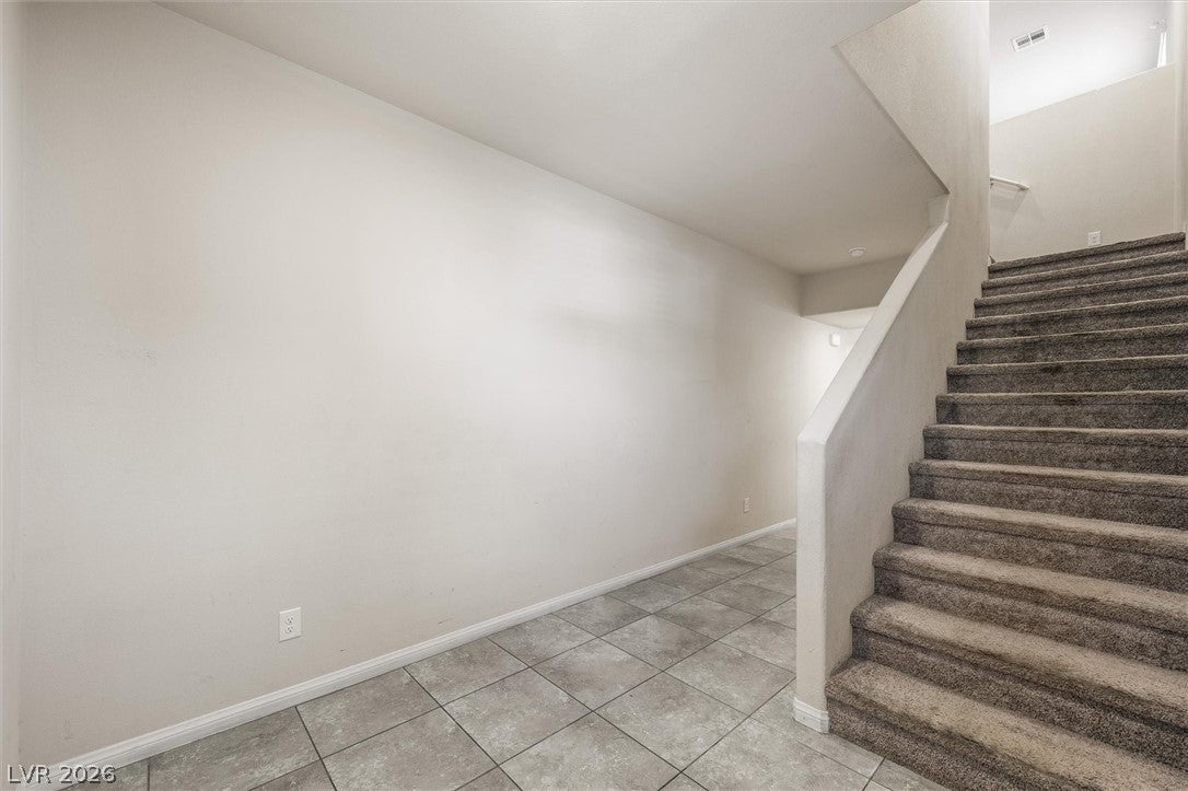 North Las Vegas, Nevada, 89032, United States, 5 Bedrooms Bedrooms, ,1 BathroomBathrooms,Residential,For Sale,2049129
