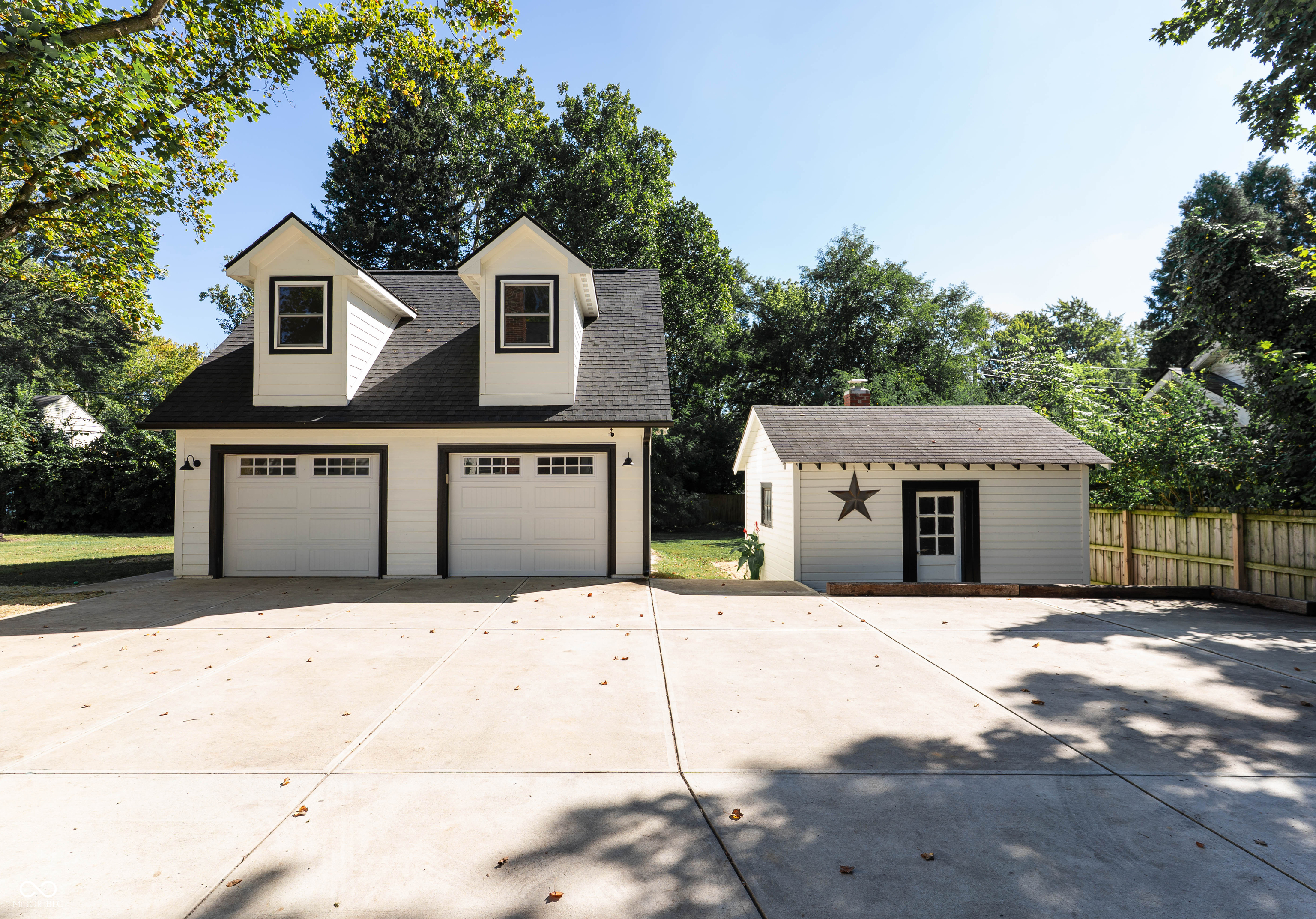 Indianapolis, Indiana, 46268, United States, 4 Bedrooms Bedrooms, ,2 BathroomsBathrooms,Residential,For Sale,1981741