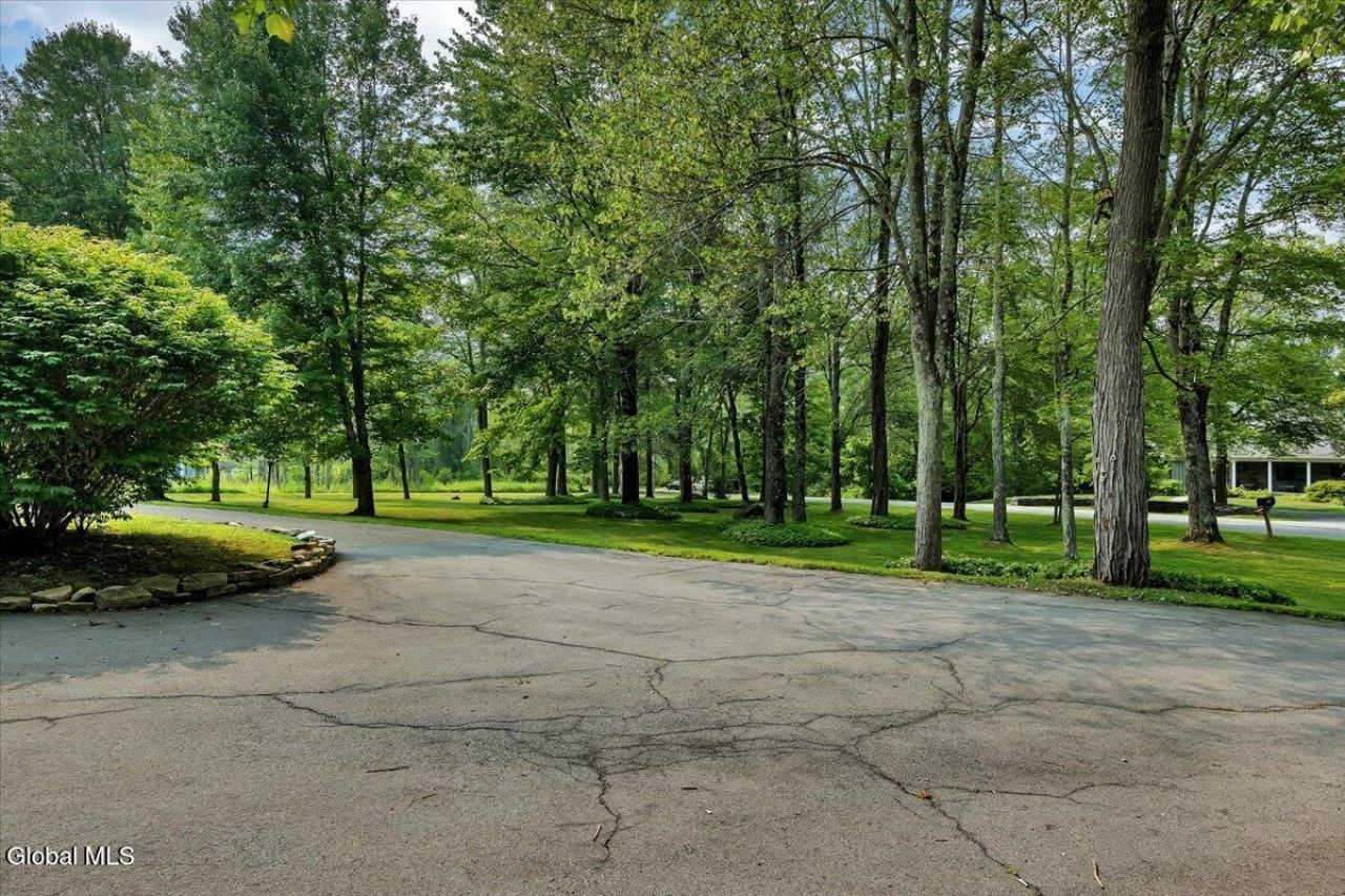 Queensbury, New York, 12804, United States, 4 Bedrooms Bedrooms, ,4 BathroomsBathrooms,Residential,For Sale,2003440