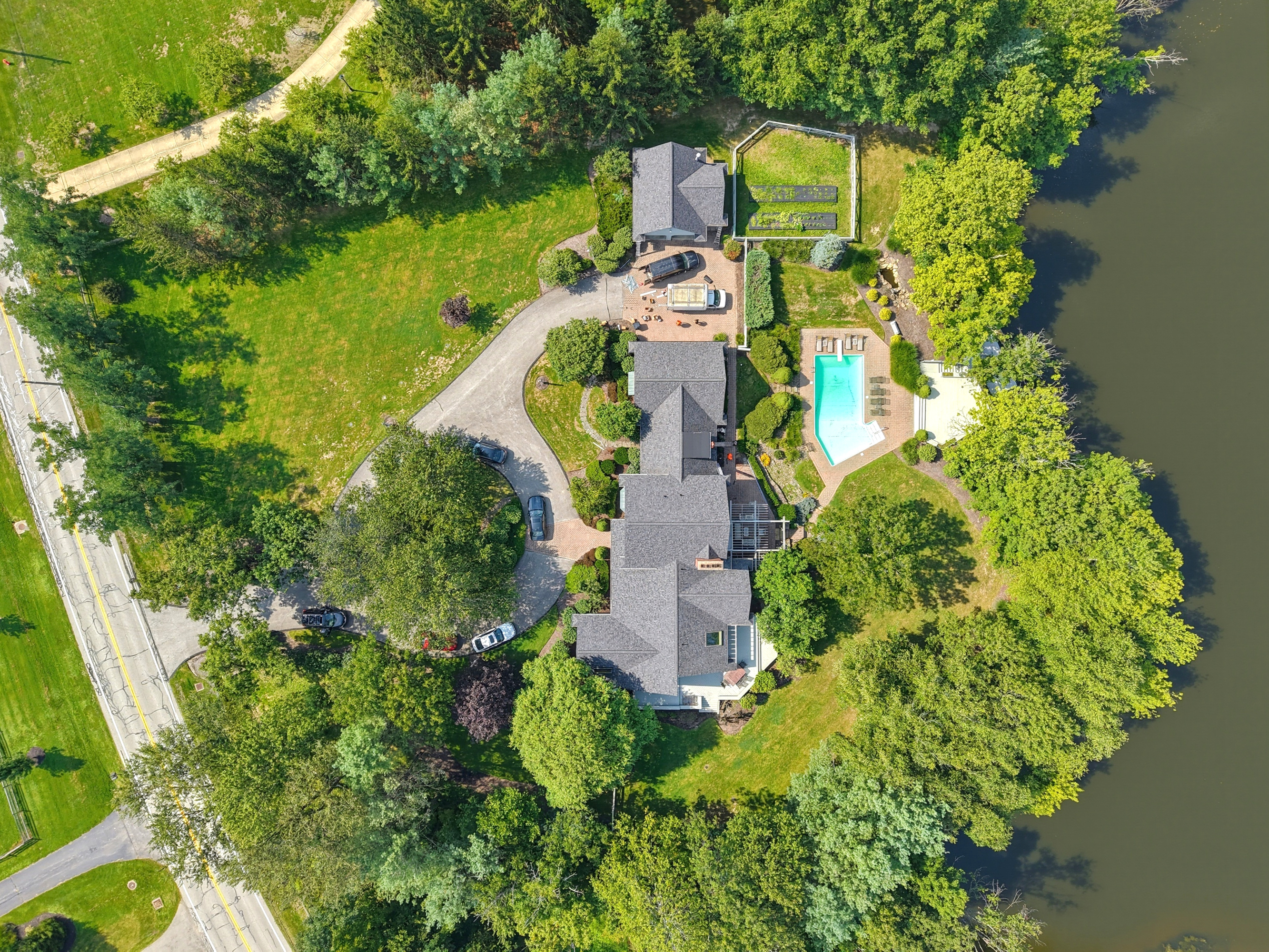  5600 Liberty Road, Chagrin Falls, OH - 物件實景