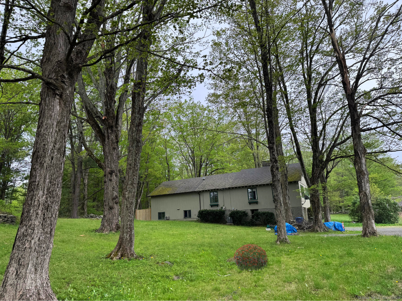 Hebron, Connecticut, 06248, United States, 4 Bedrooms Bedrooms, ,3 BathroomsBathrooms,Residential,For Sale,1796627