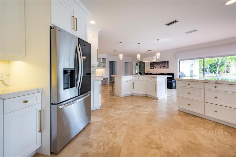 Plantation, Florida, 33324, United States, 4 Bedrooms Bedrooms, ,3 BathroomsBathrooms,Residential,For Sale,1987783