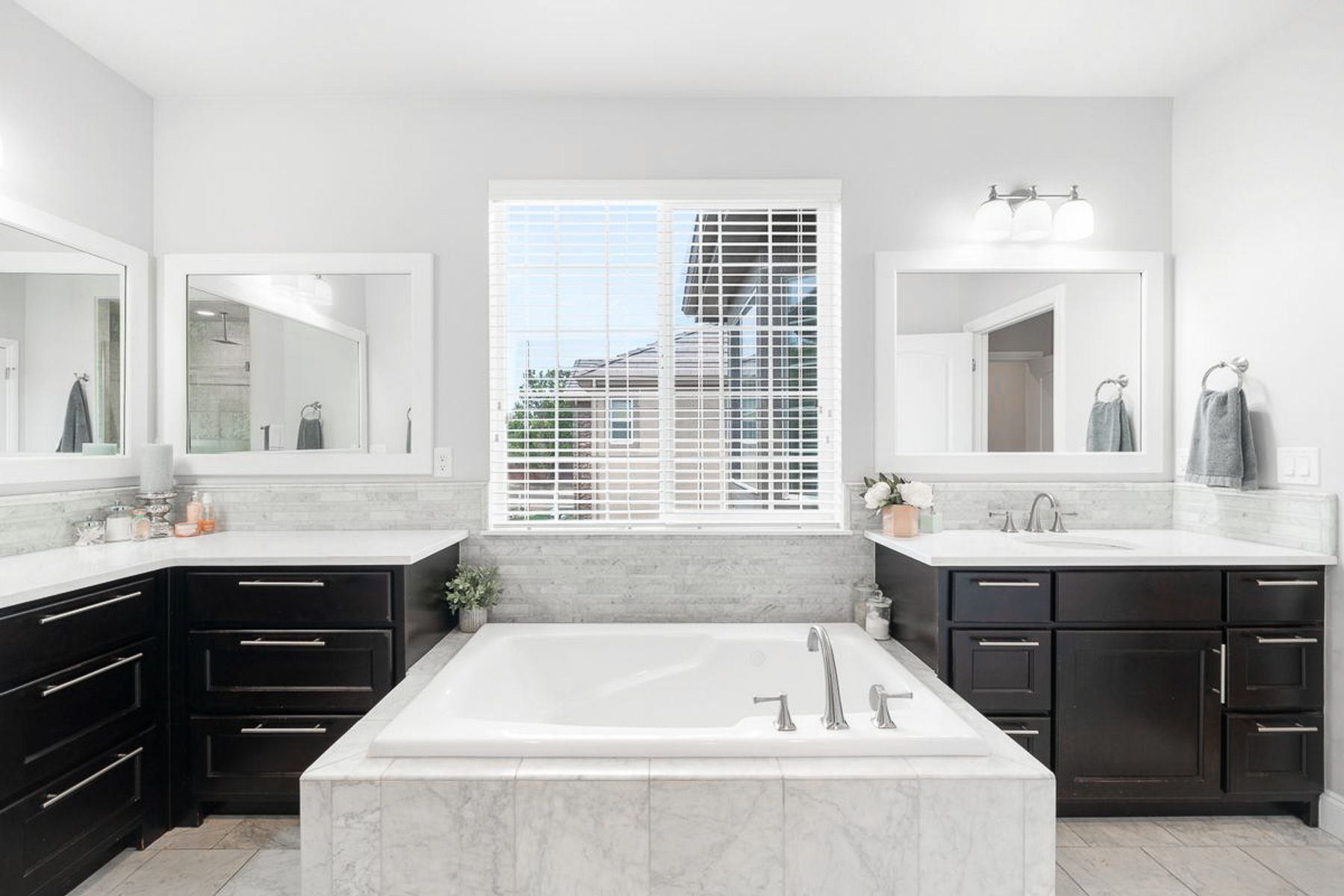  Beautifully upgraded home blends luxury, comfort, and functionality. - 物件實景