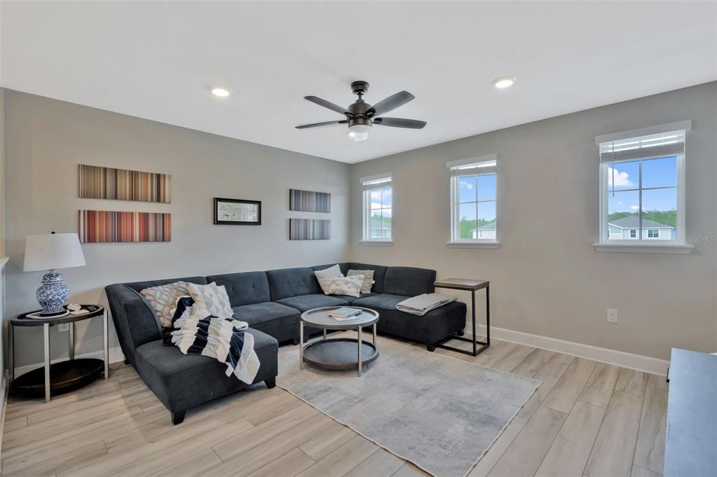 St Cloud, Florida, 34772, United States, 5 Bedrooms Bedrooms, ,3 BathroomsBathrooms,Residential,For Sale,1970821