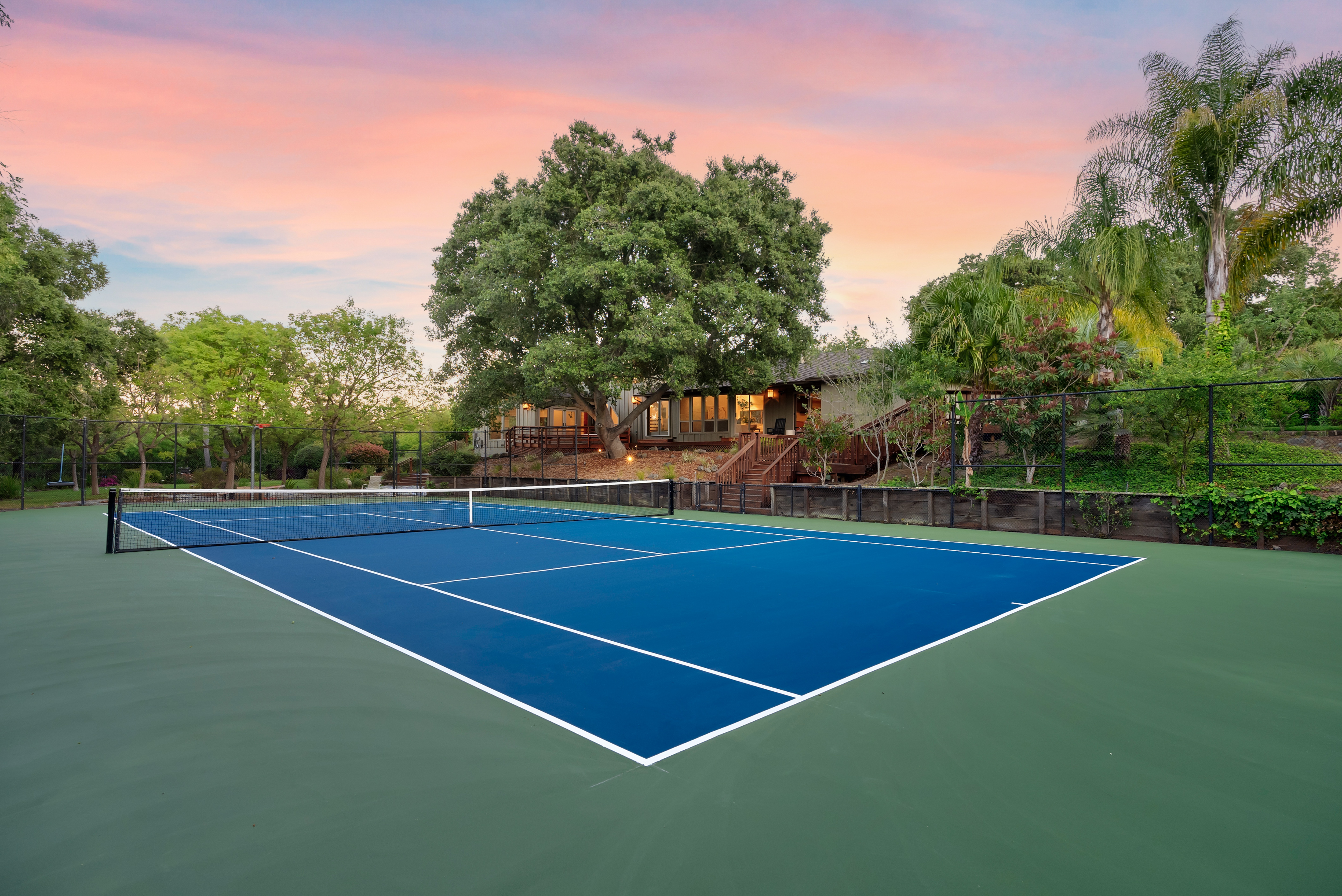  Contemporary Luxury with Pool, Tennis, and Solar - 物件實景