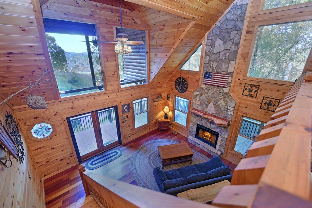 Suches, Georgia, 30572, United States, 3 Bedrooms Bedrooms, ,3 BathroomsBathrooms,Residential,For Sale,1877290