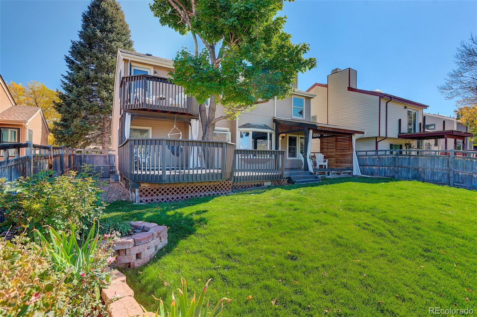 Littleton, Colorado, 80127, United States, 4 Bedrooms Bedrooms, ,2 BathroomsBathrooms,Residential,For Sale,2003001