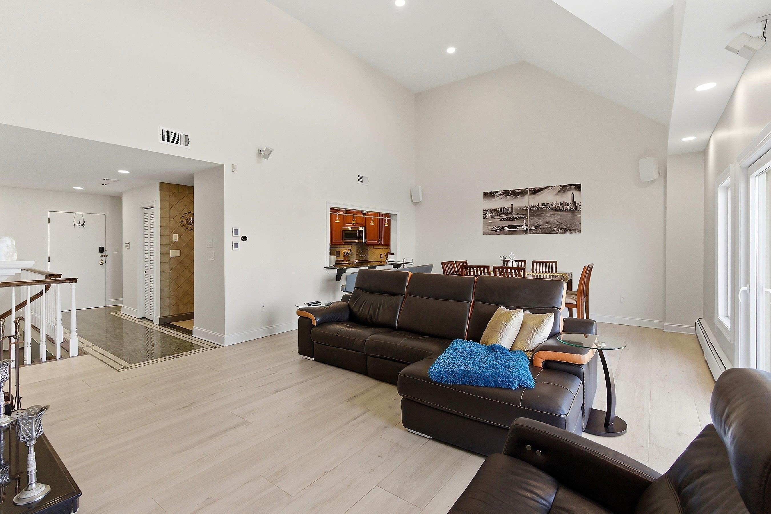 JC, Greenville, New Jersey, 07305, United States, 3 Bedrooms Bedrooms, ,3 BathroomsBathrooms,Residential,For Sale,2048118